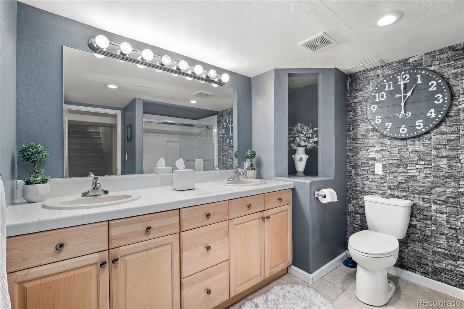 MLS Image #39 for 6691 s abilene way,centennial, Colorado