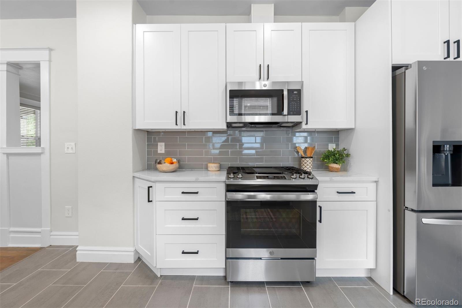 MLS Image #14 for 2940  grove street,denver, Colorado
