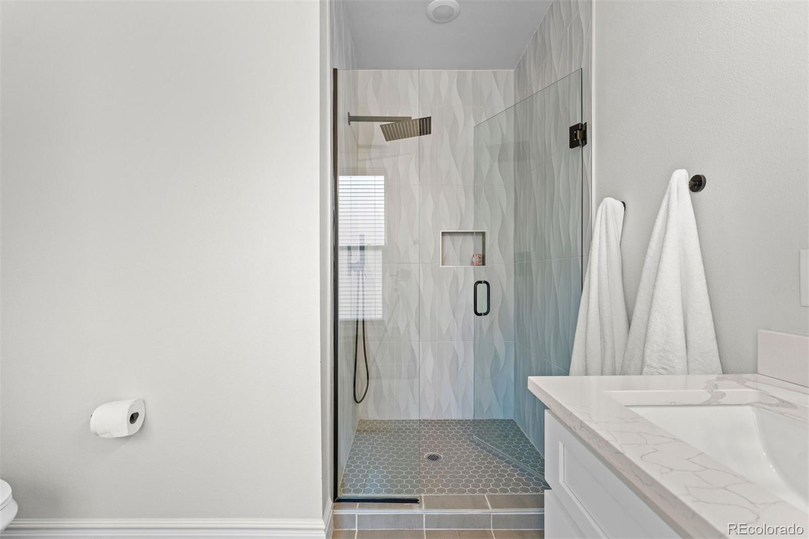 MLS Image #20 for 2940  grove street,denver, Colorado