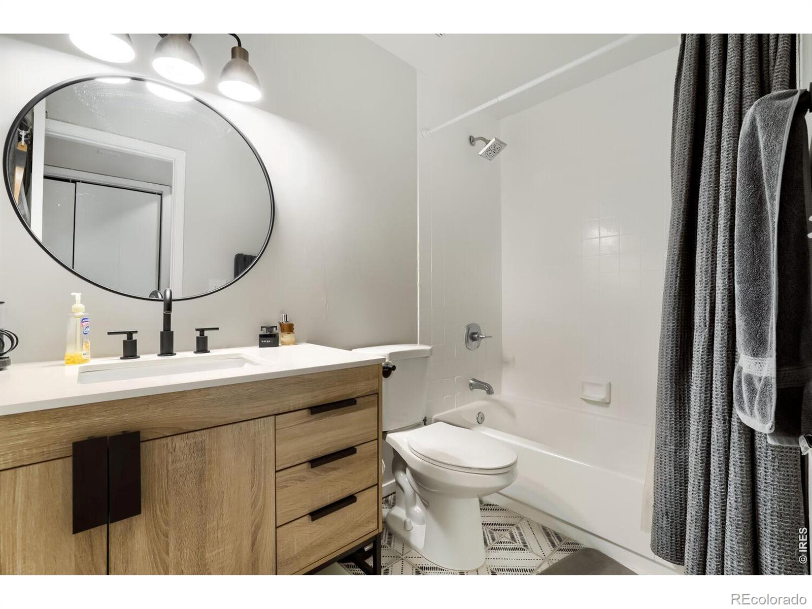 MLS Image #10 for 23551  genesee village road 15h,golden, Colorado