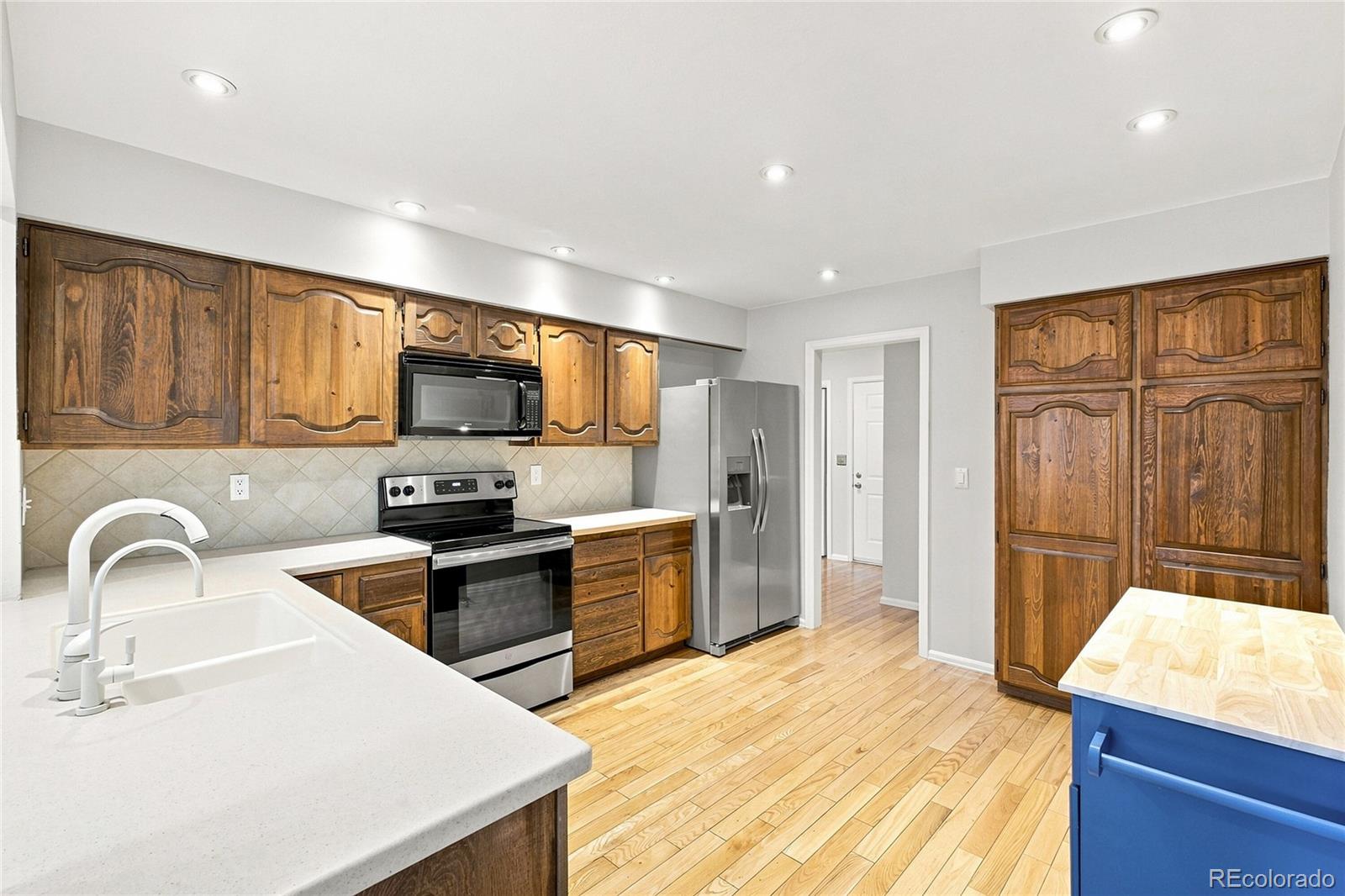 MLS Image #20 for 7925 w layton avenue,denver, Colorado