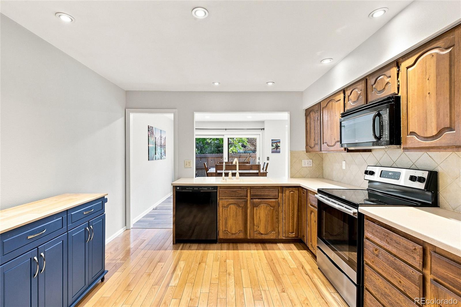 MLS Image #22 for 7925 w layton avenue,denver, Colorado
