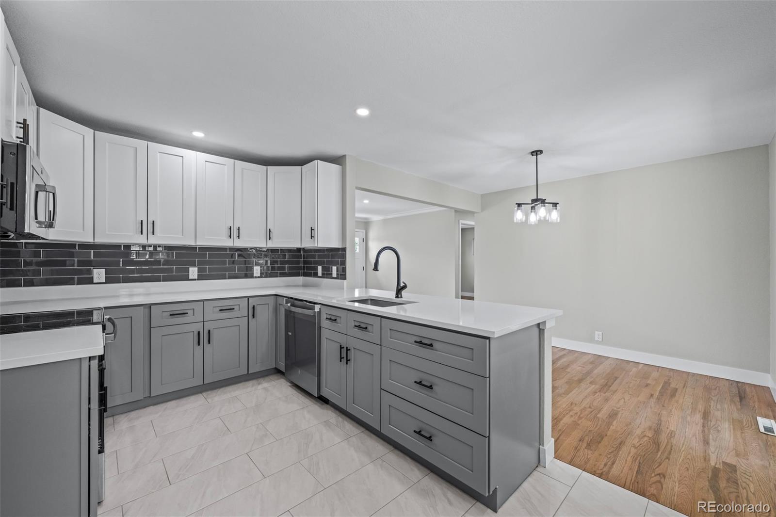 MLS Image #9 for 10865 w 39th place,wheat ridge, Colorado