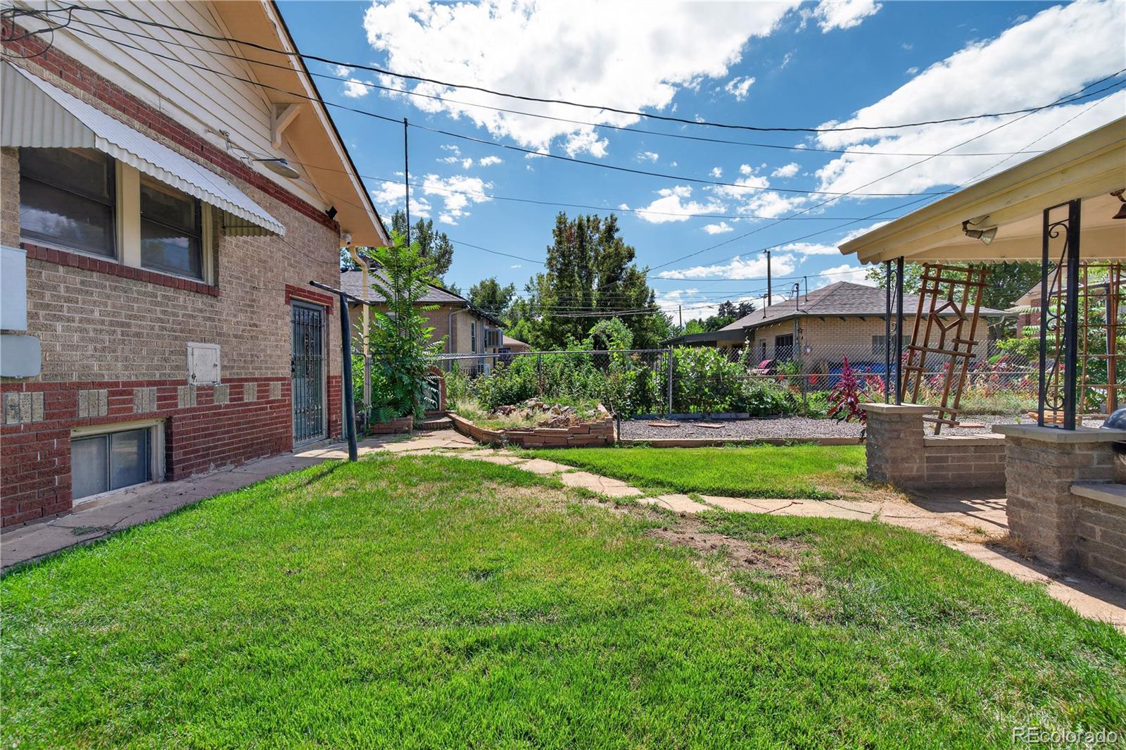 MLS Image #23 for 4015 n clay street,denver, Colorado