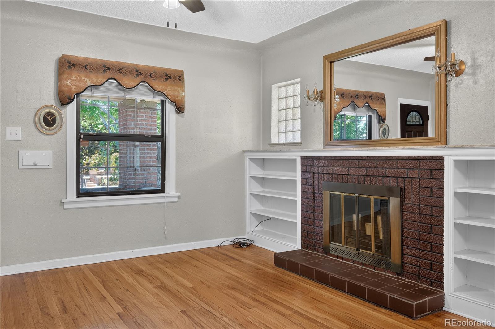 MLS Image #4 for 4015 n clay street,denver, Colorado
