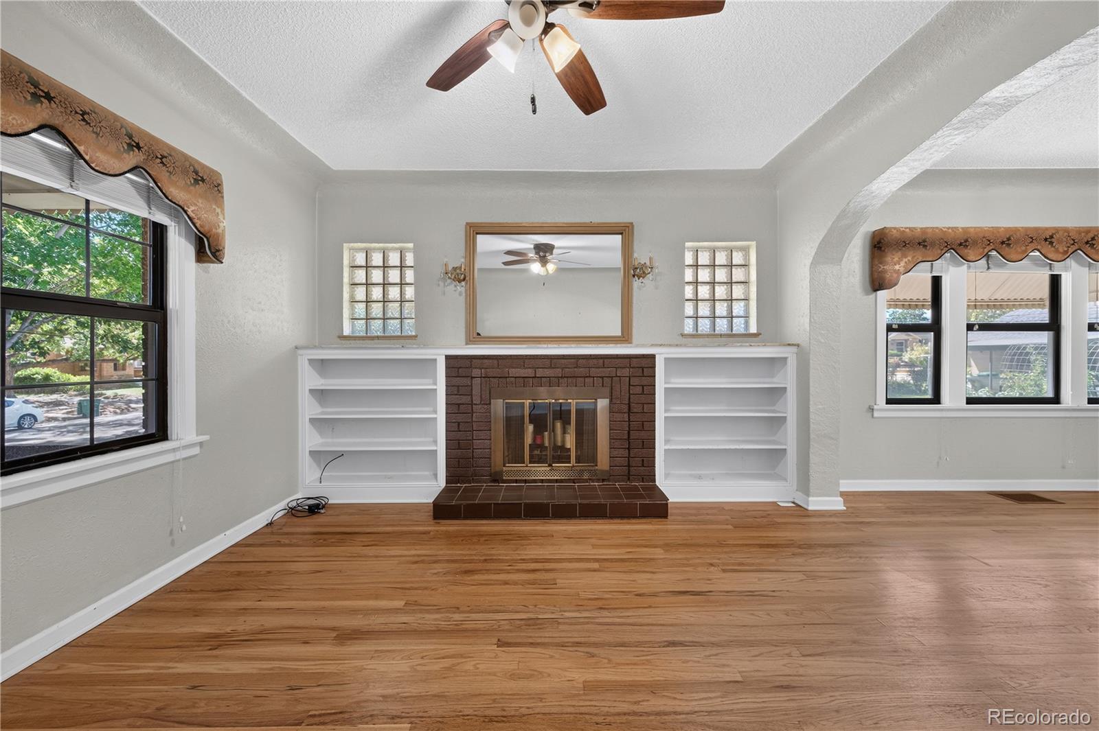 MLS Image #5 for 4015 n clay street,denver, Colorado
