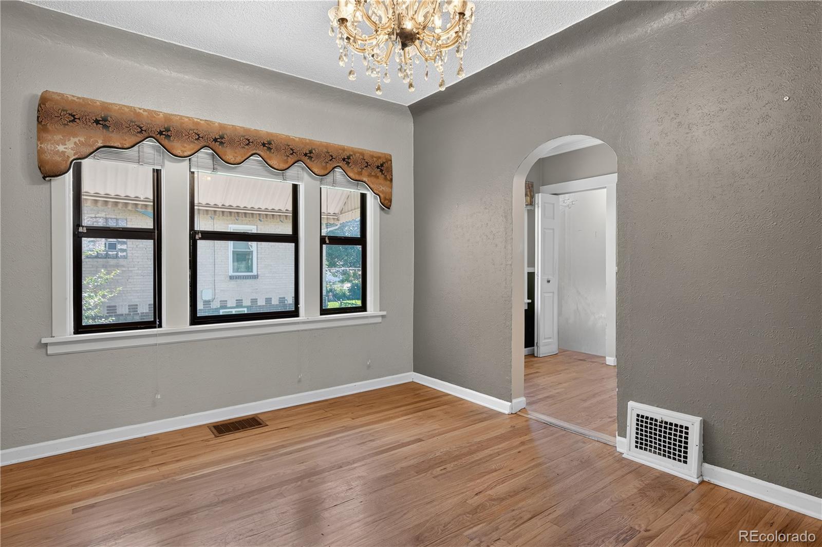 MLS Image #8 for 4015 n clay street,denver, Colorado