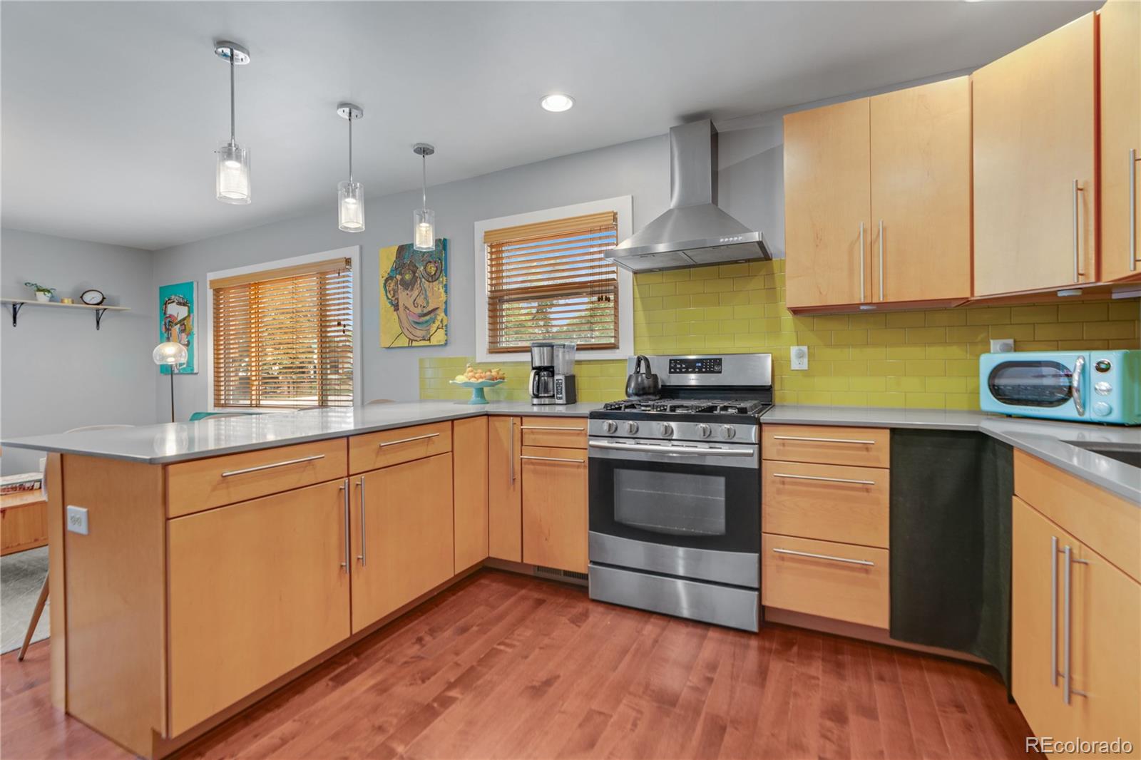 MLS Image #11 for 1701  spruce street,denver, Colorado