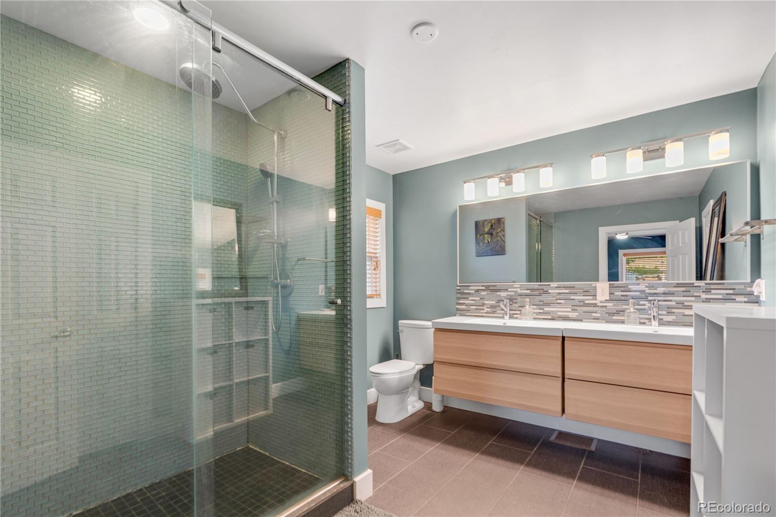 MLS Image #14 for 1701  spruce street,denver, Colorado