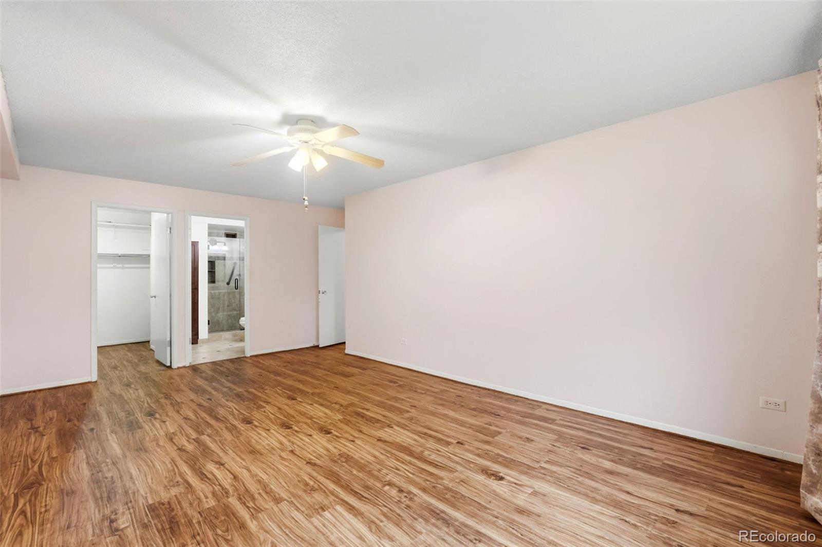MLS Image #17 for 655 s alton way,denver, Colorado