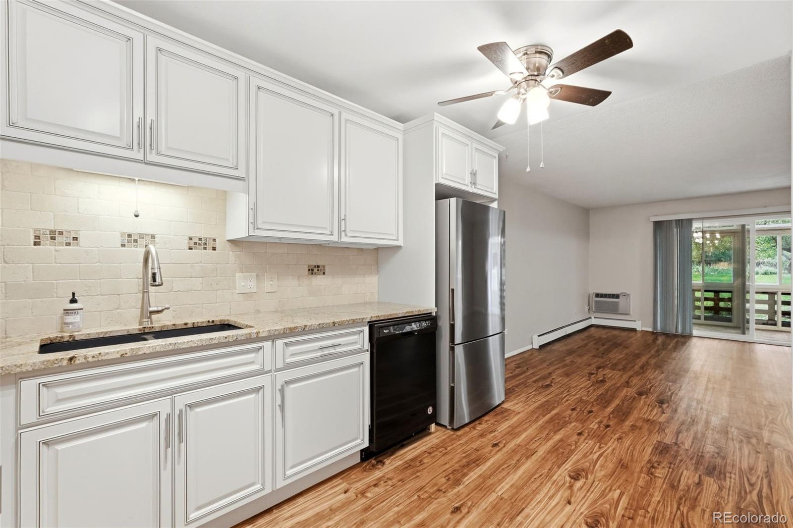MLS Image #7 for 655 s alton way,denver, Colorado