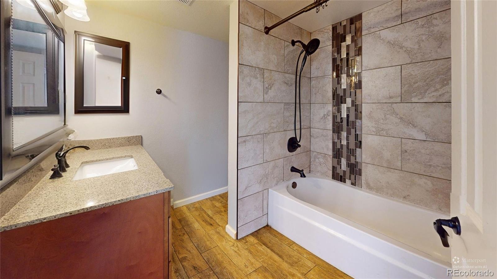 MLS Image #12 for 5250 s huron way,littleton, Colorado