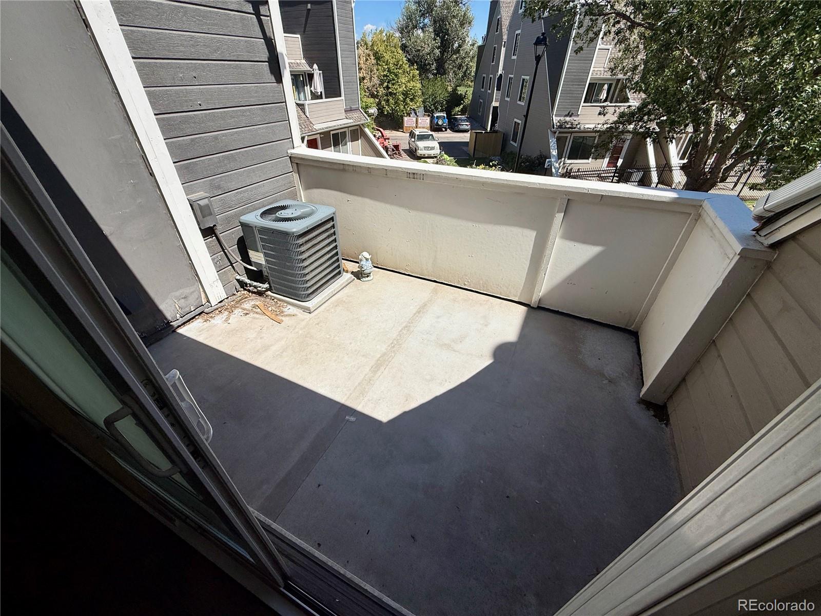 MLS Image #13 for 5250 s huron way,littleton, Colorado