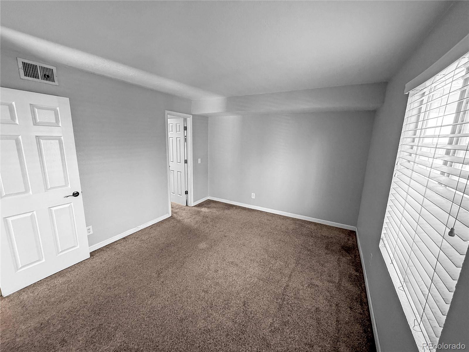 MLS Image #16 for 5250 s huron way,littleton, Colorado