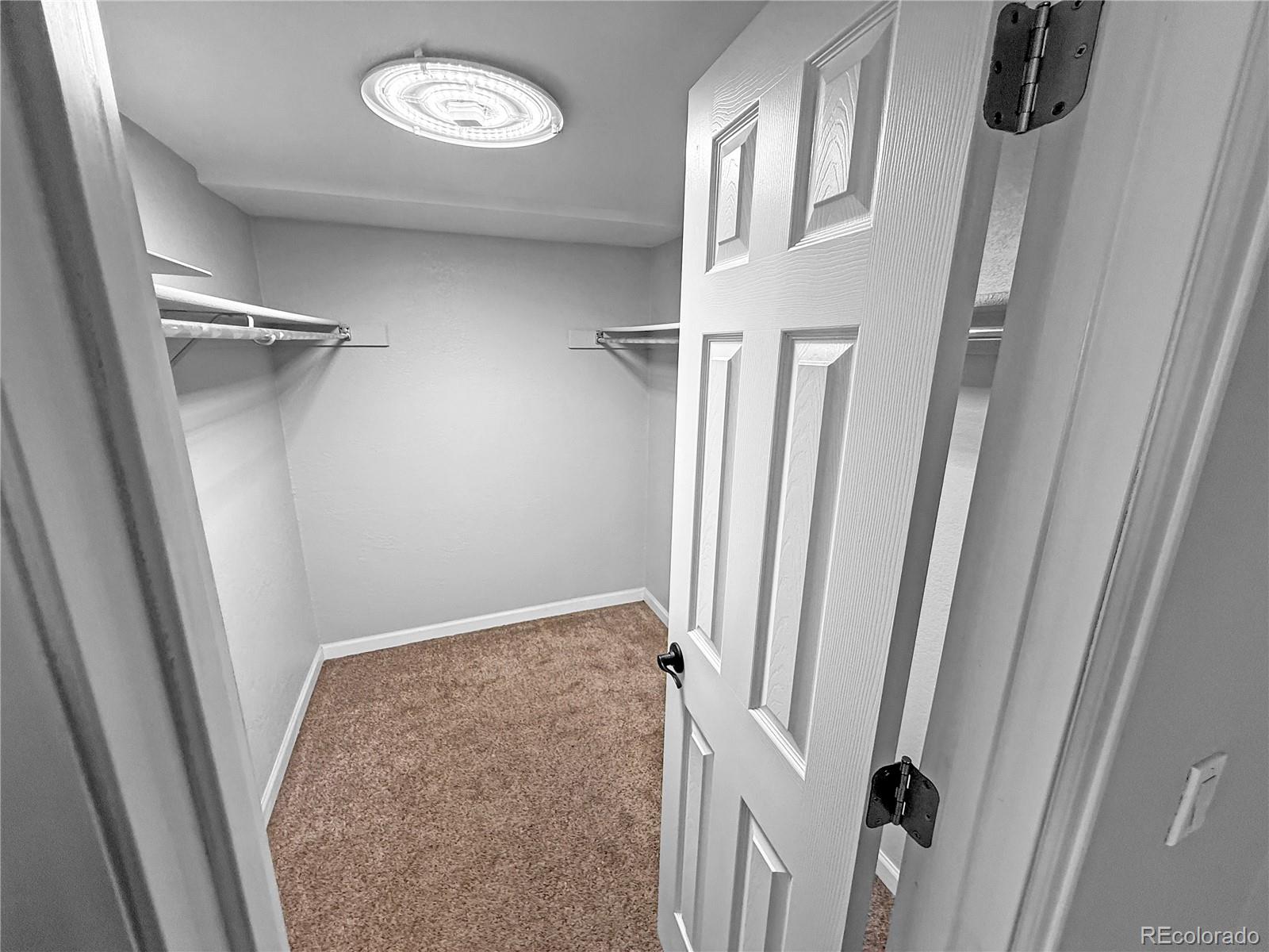 MLS Image #17 for 5250 s huron way,littleton, Colorado