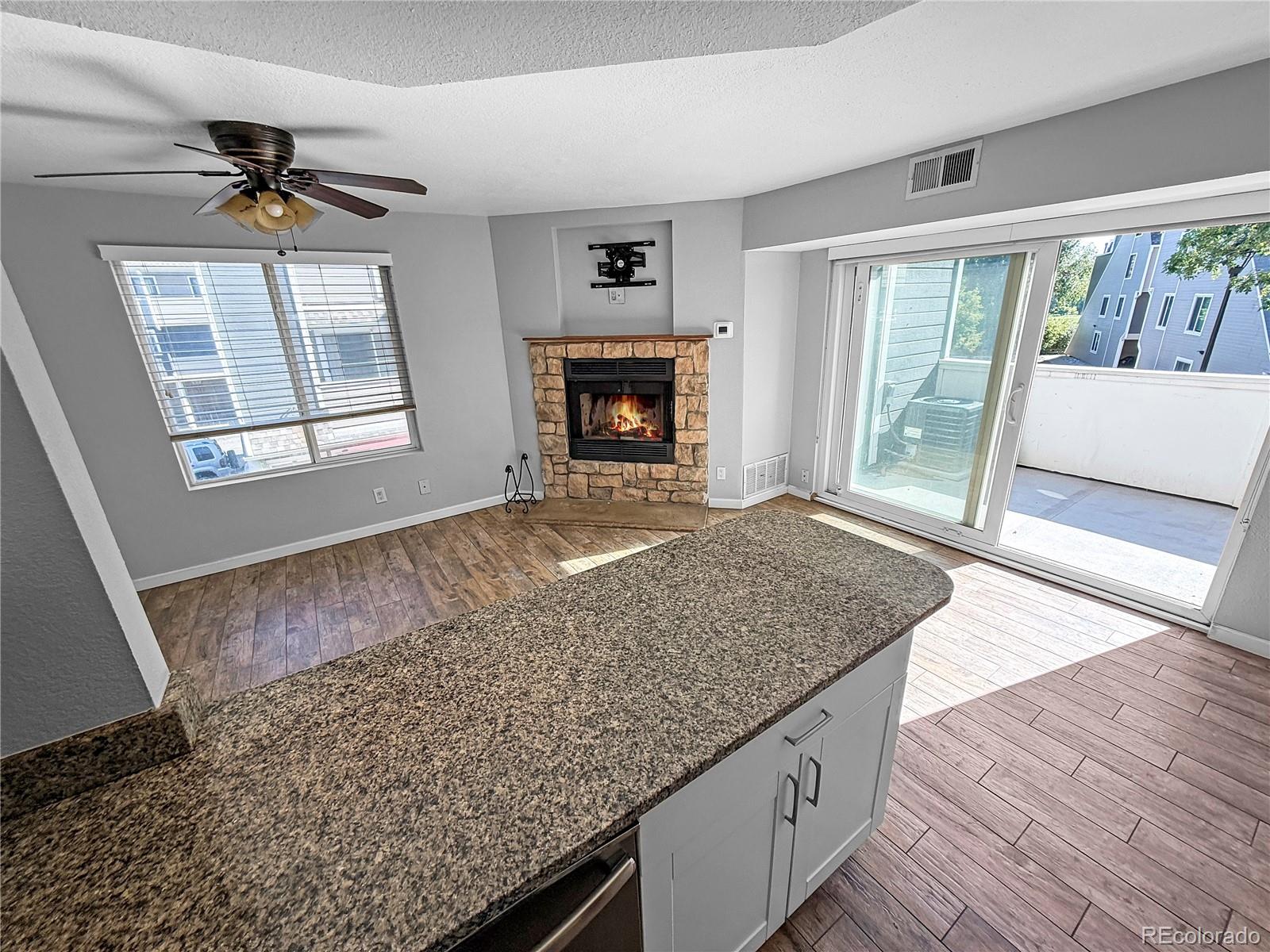 MLS Image #9 for 5250 s huron way,littleton, Colorado