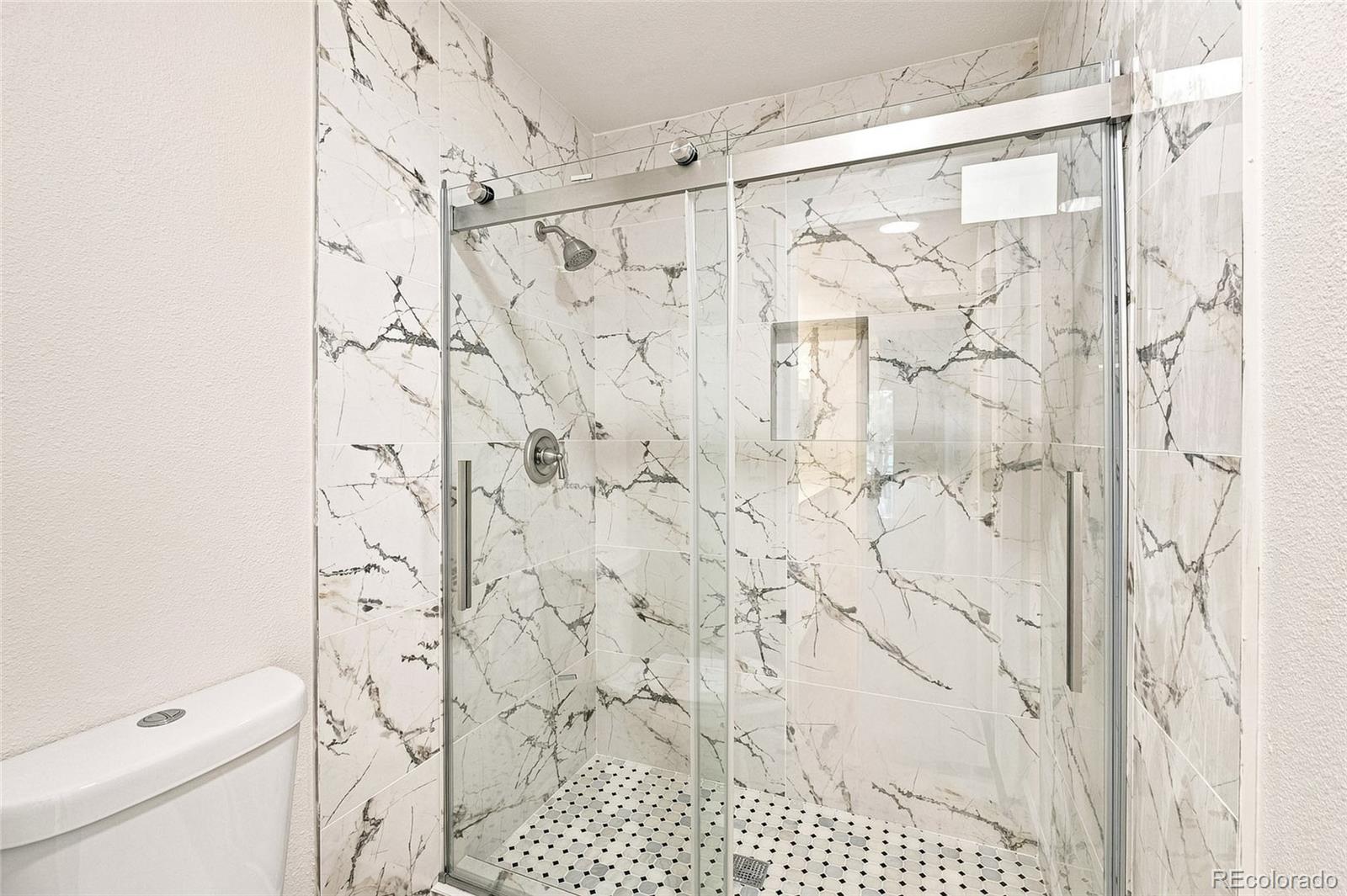 MLS Image #13 for 6475 s dayton street,englewood, Colorado