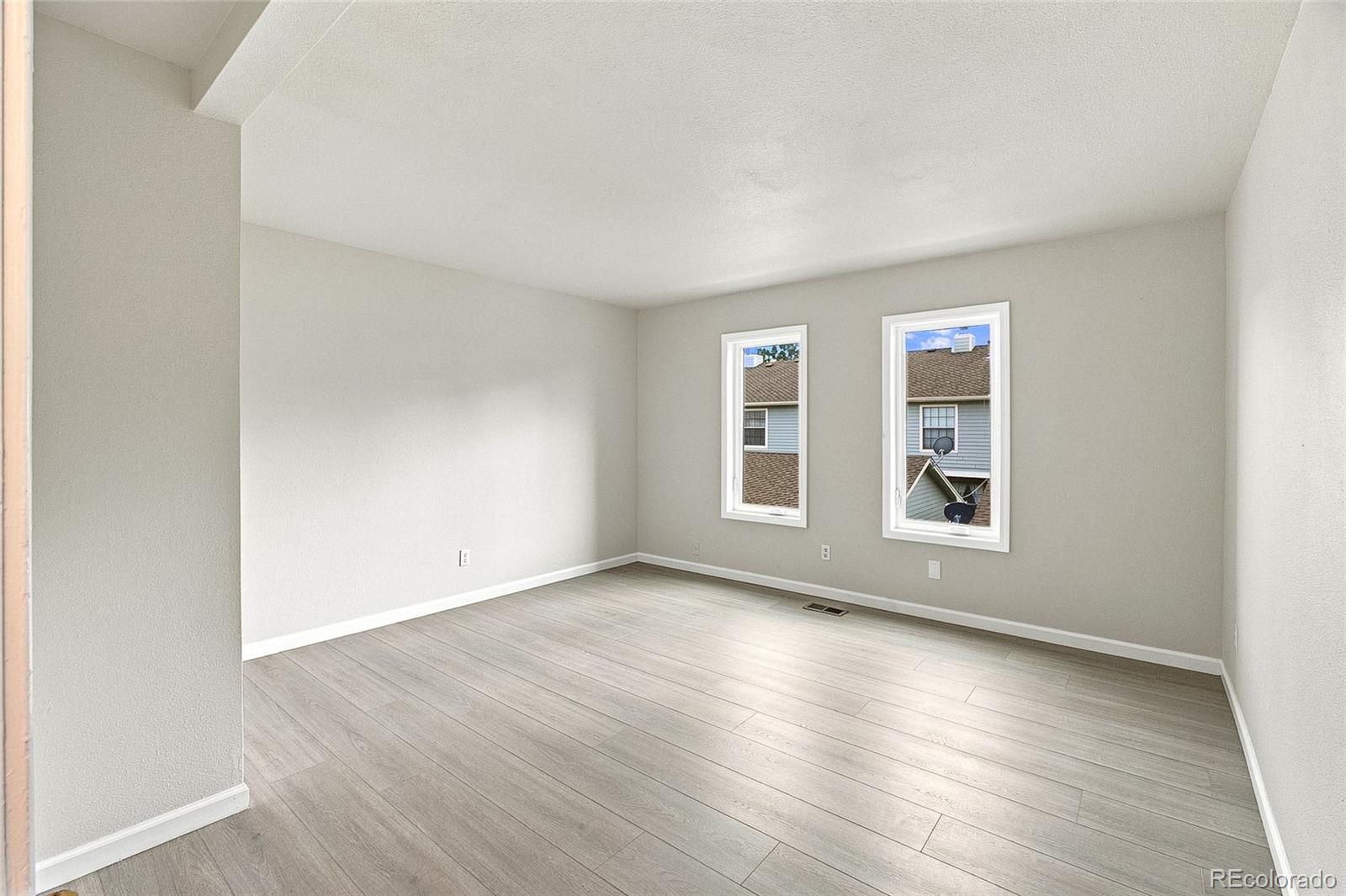MLS Image #15 for 6475 s dayton street,englewood, Colorado