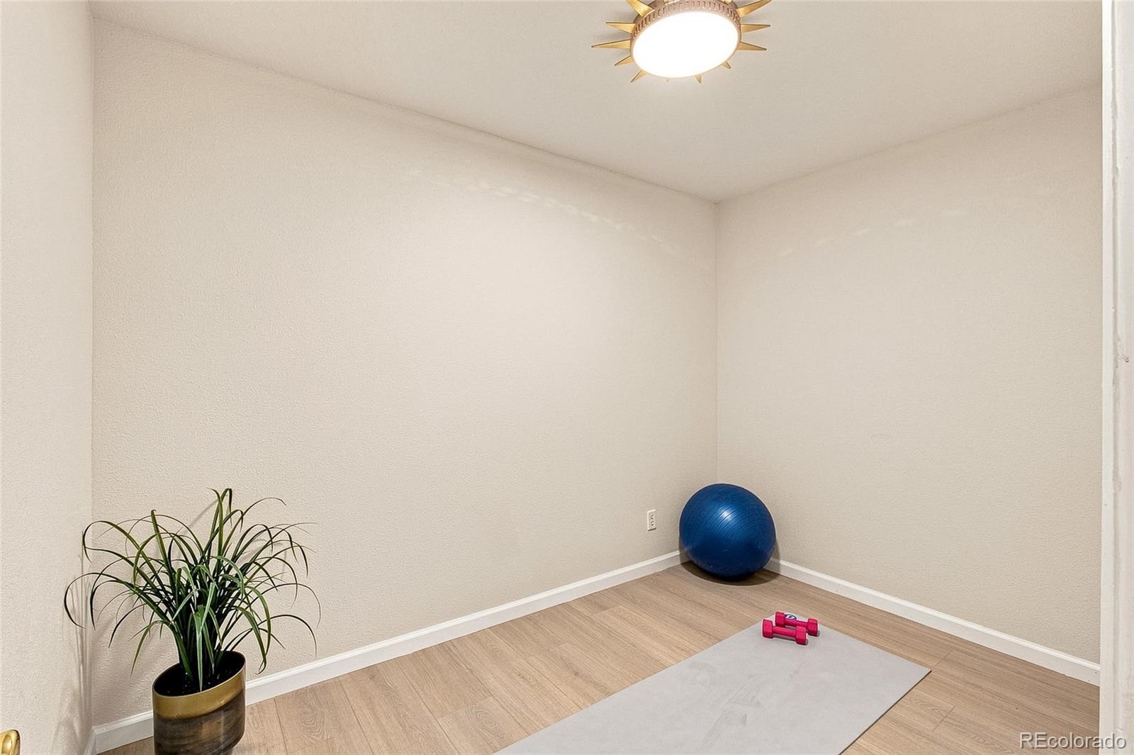 MLS Image #18 for 6475 s dayton street,englewood, Colorado