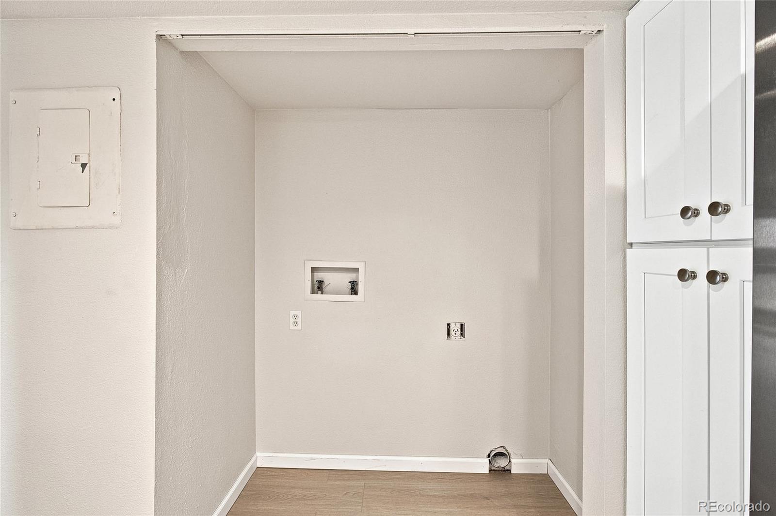 MLS Image #6 for 6475 s dayton street,englewood, Colorado
