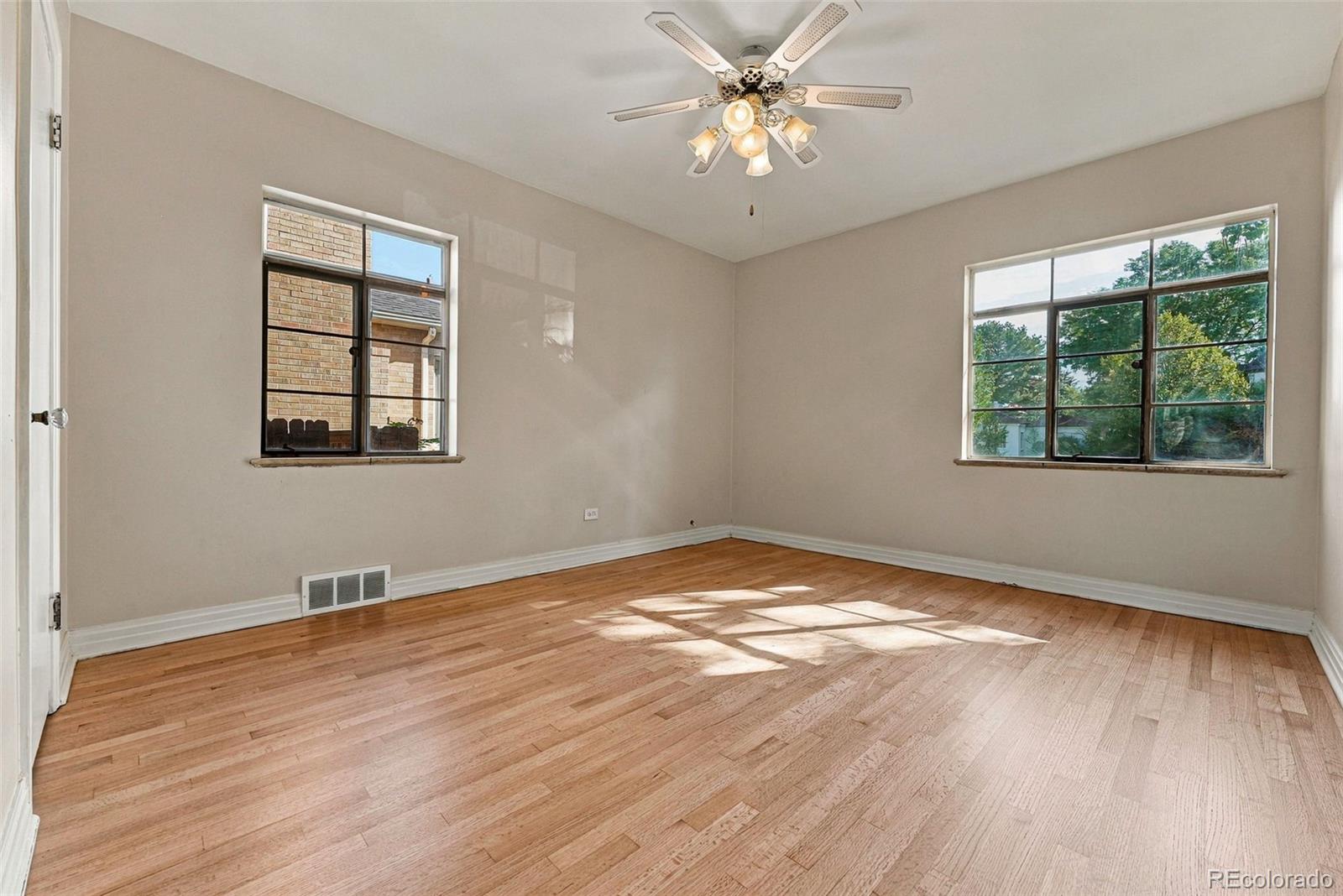 MLS Image #10 for 2377  krameria street,denver, Colorado