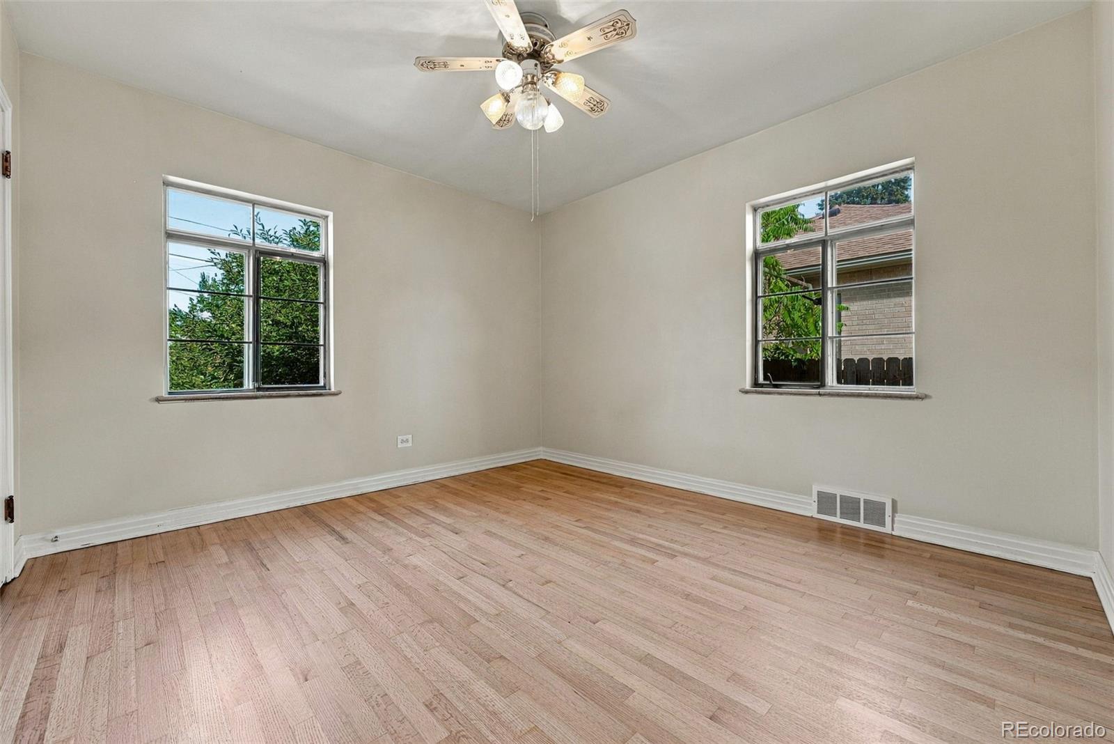 MLS Image #14 for 2377  krameria street,denver, Colorado
