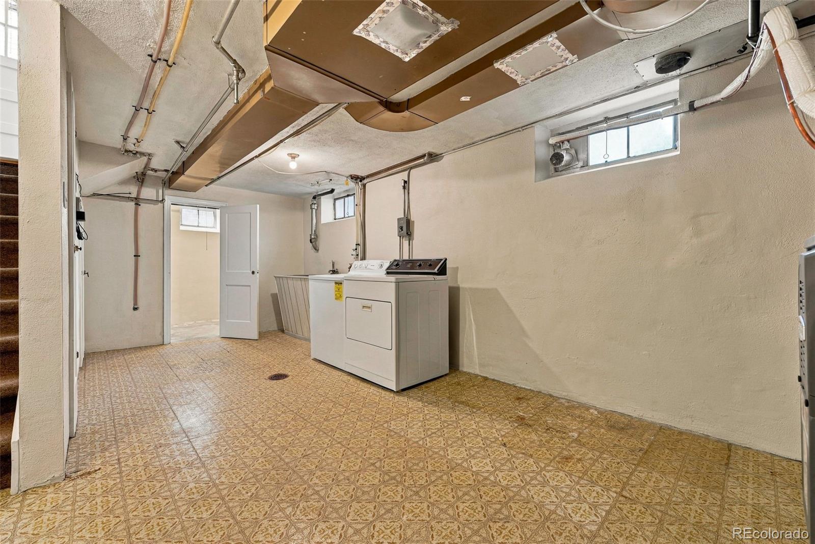 MLS Image #18 for 2377  krameria street,denver, Colorado