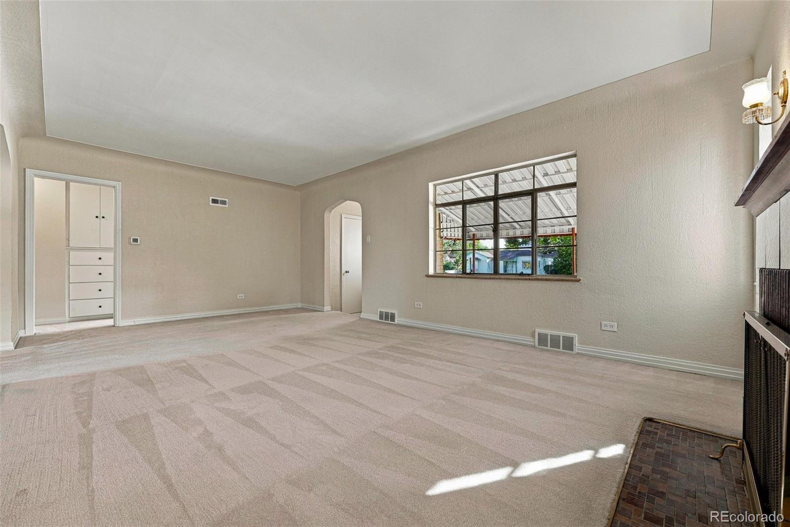 MLS Image #4 for 2377  krameria street,denver, Colorado