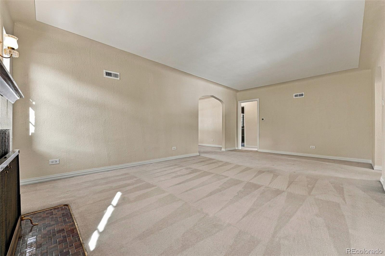 MLS Image #5 for 2377  krameria street,denver, Colorado