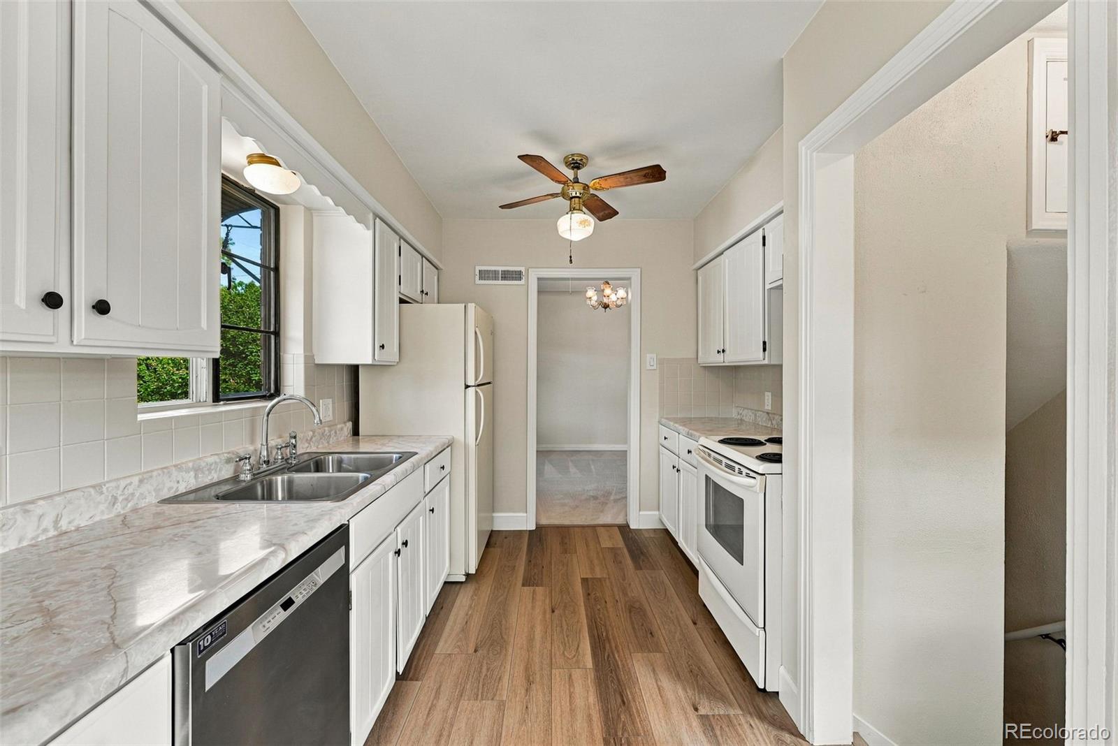 MLS Image #8 for 2377  krameria street,denver, Colorado