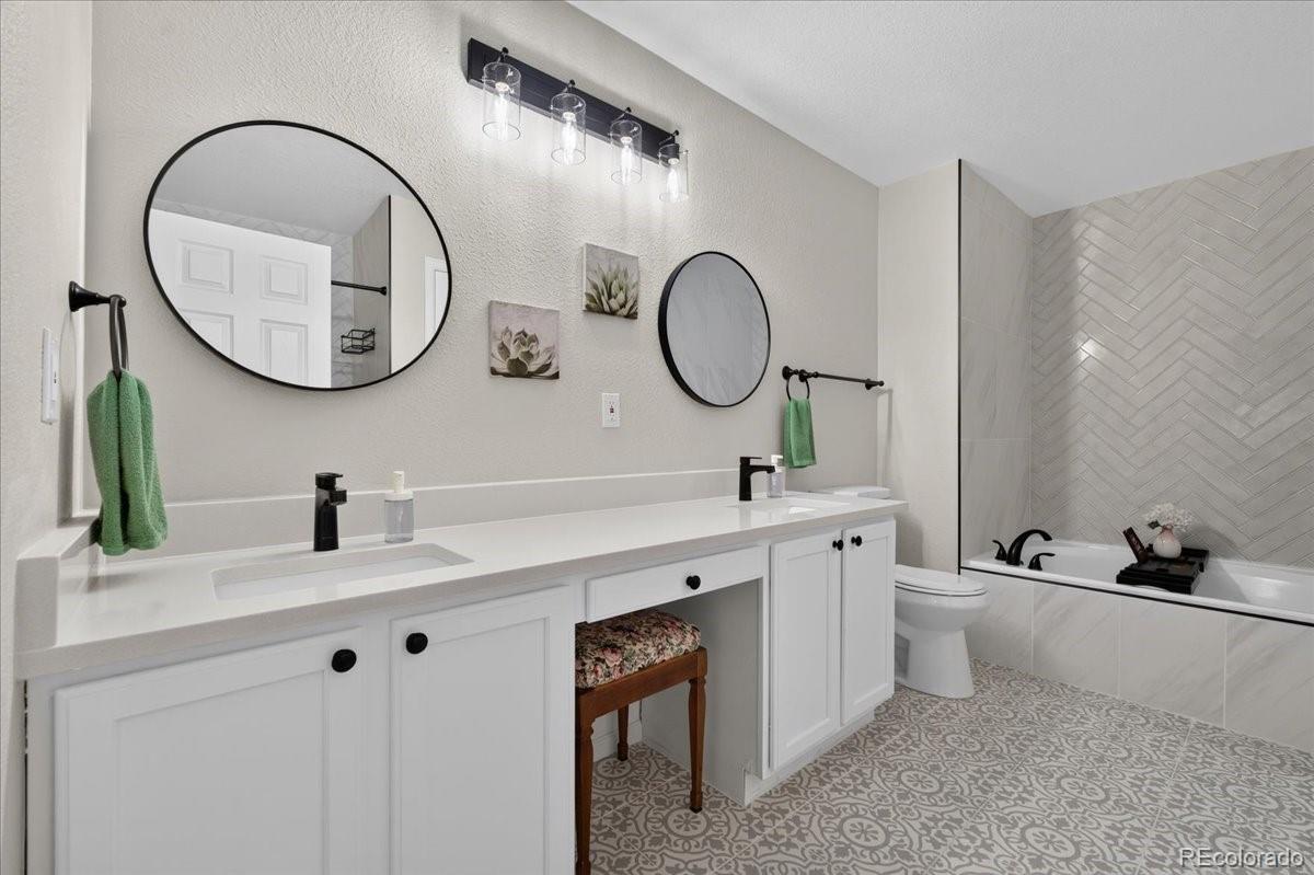 MLS Image #15 for 4221 s blackhawk circle,aurora, Colorado