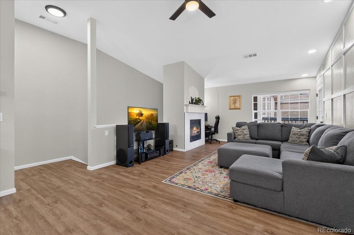 MLS Image #2 for 4221 s blackhawk circle,aurora, Colorado