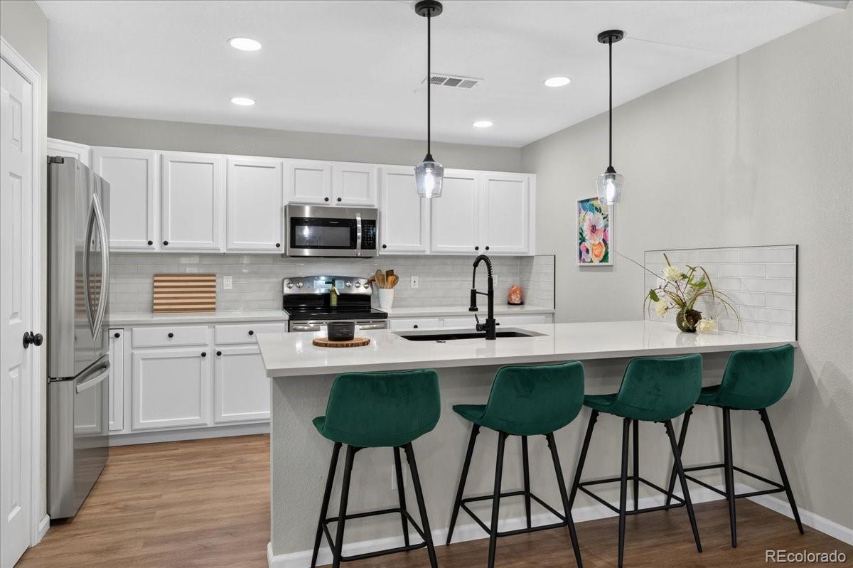 MLS Image #6 for 4221 s blackhawk circle,aurora, Colorado