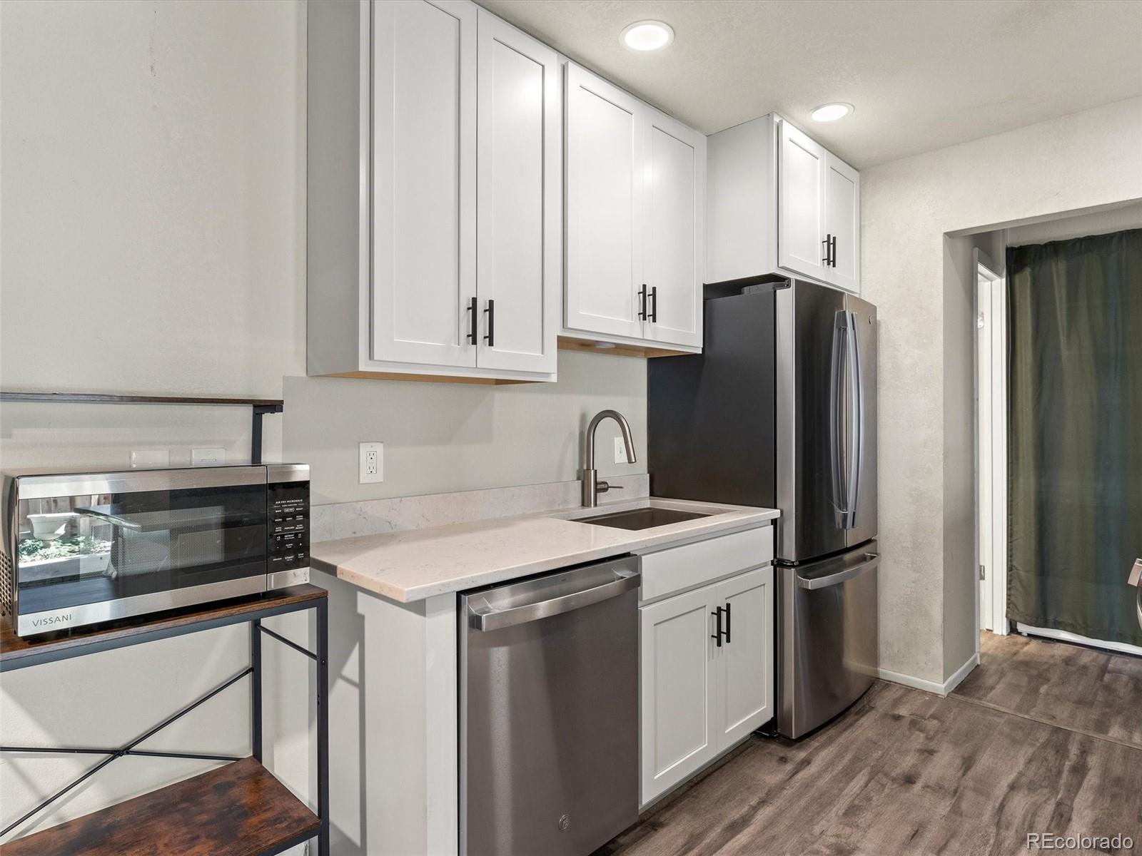MLS Image #12 for 7995 e mississippi avenue,denver, Colorado
