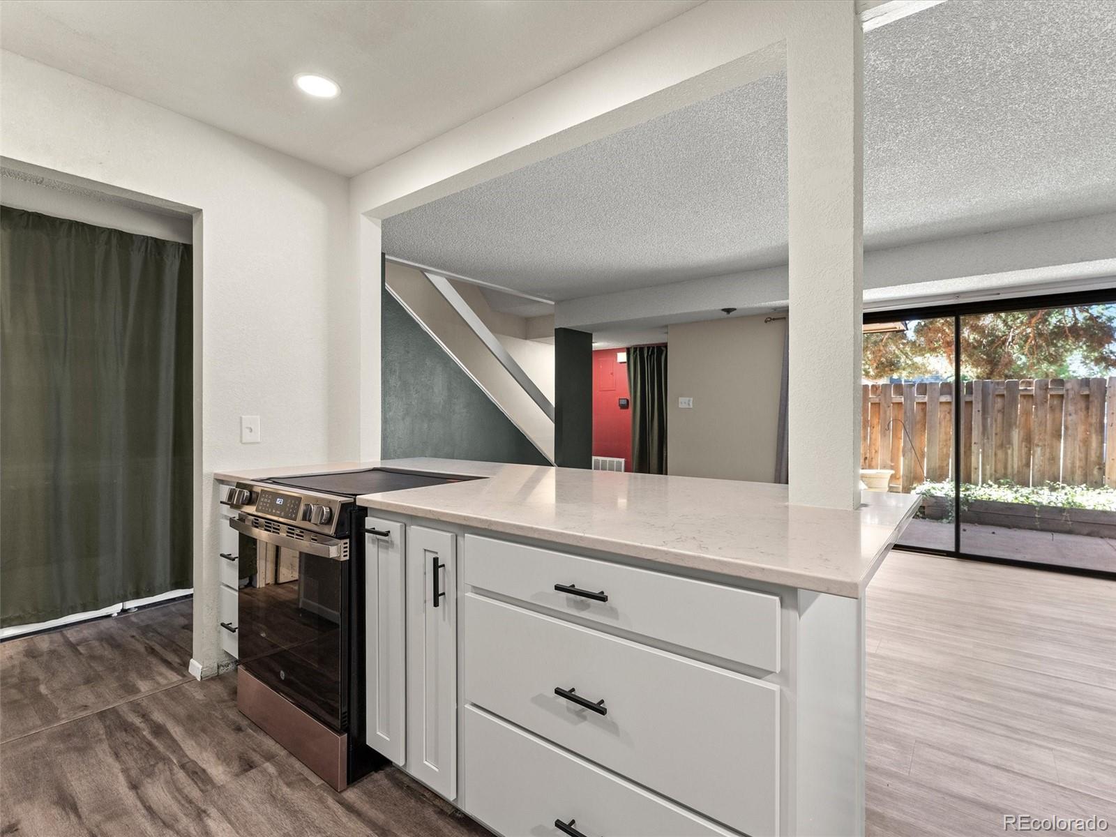 MLS Image #13 for 7995 e mississippi avenue,denver, Colorado