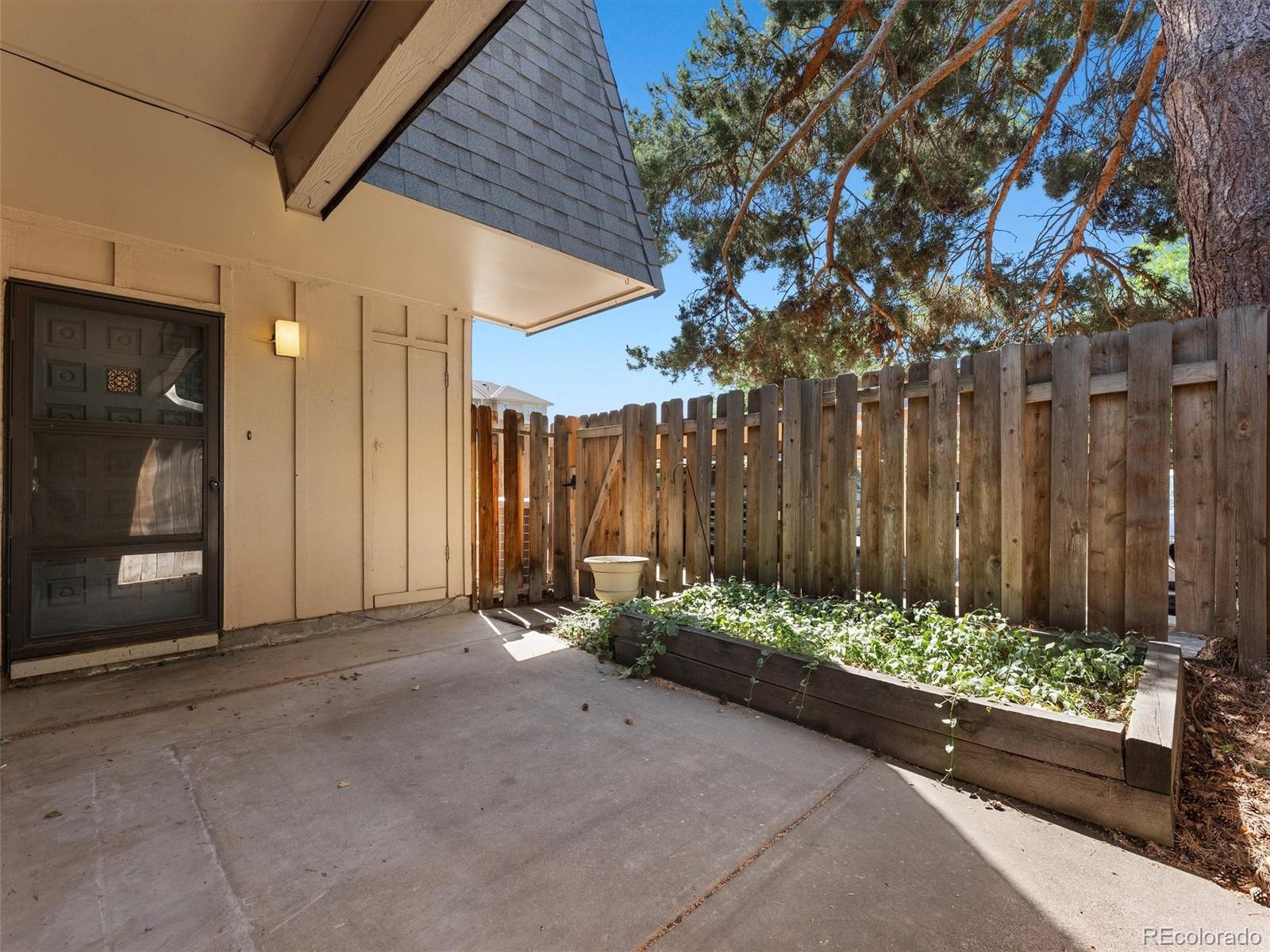 MLS Image #3 for 7995 e mississippi avenue,denver, Colorado