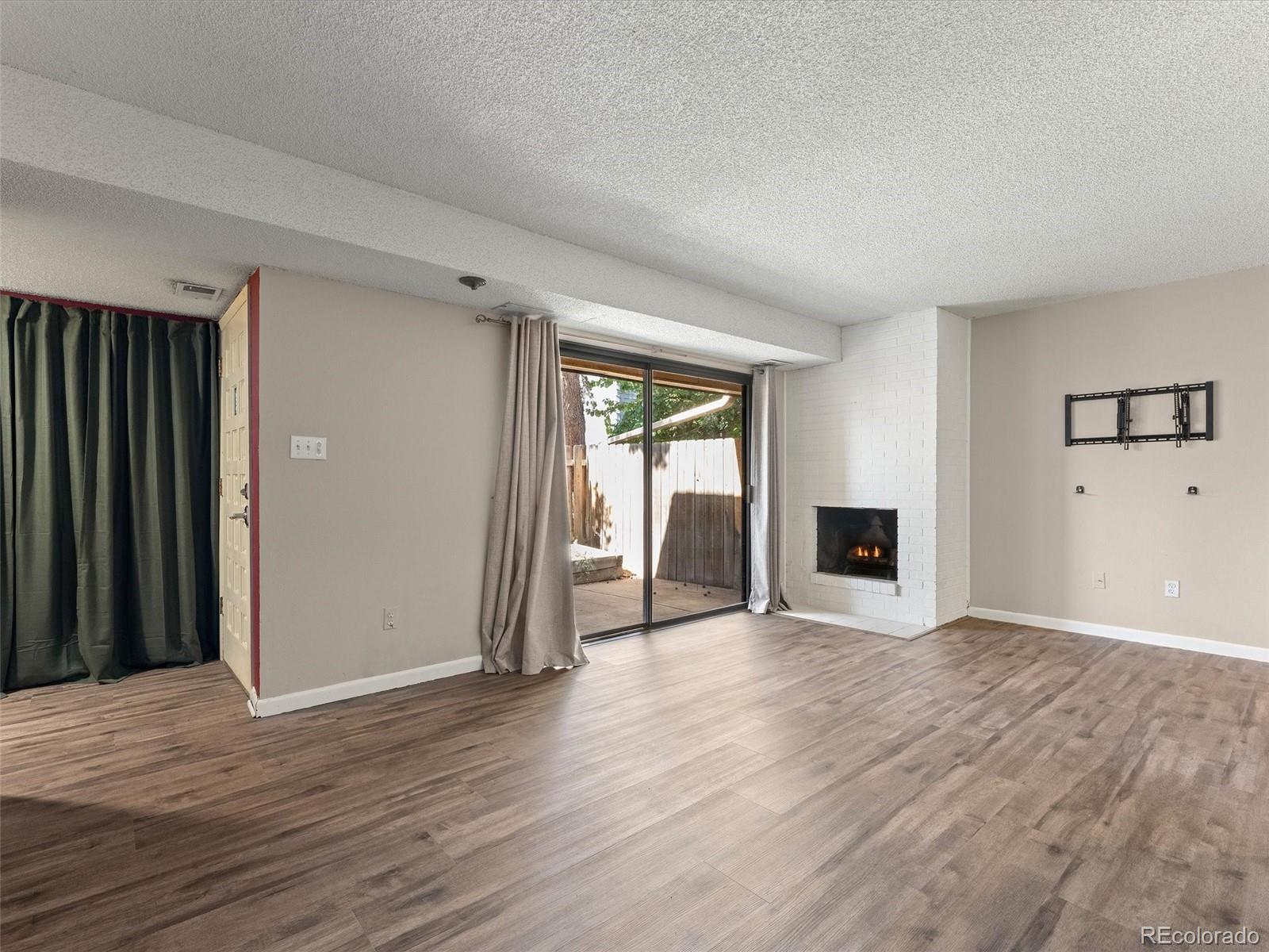 MLS Image #5 for 7995 e mississippi avenue,denver, Colorado