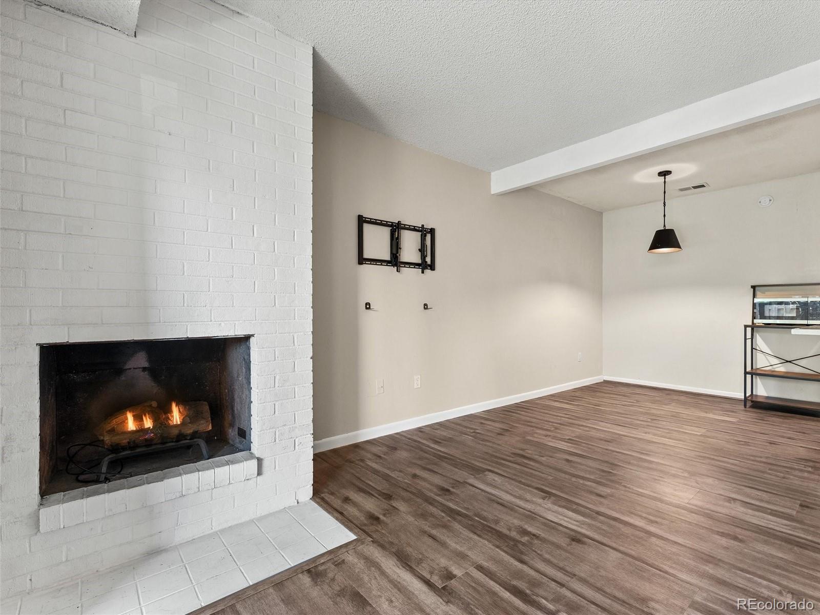 MLS Image #8 for 7995 e mississippi avenue,denver, Colorado