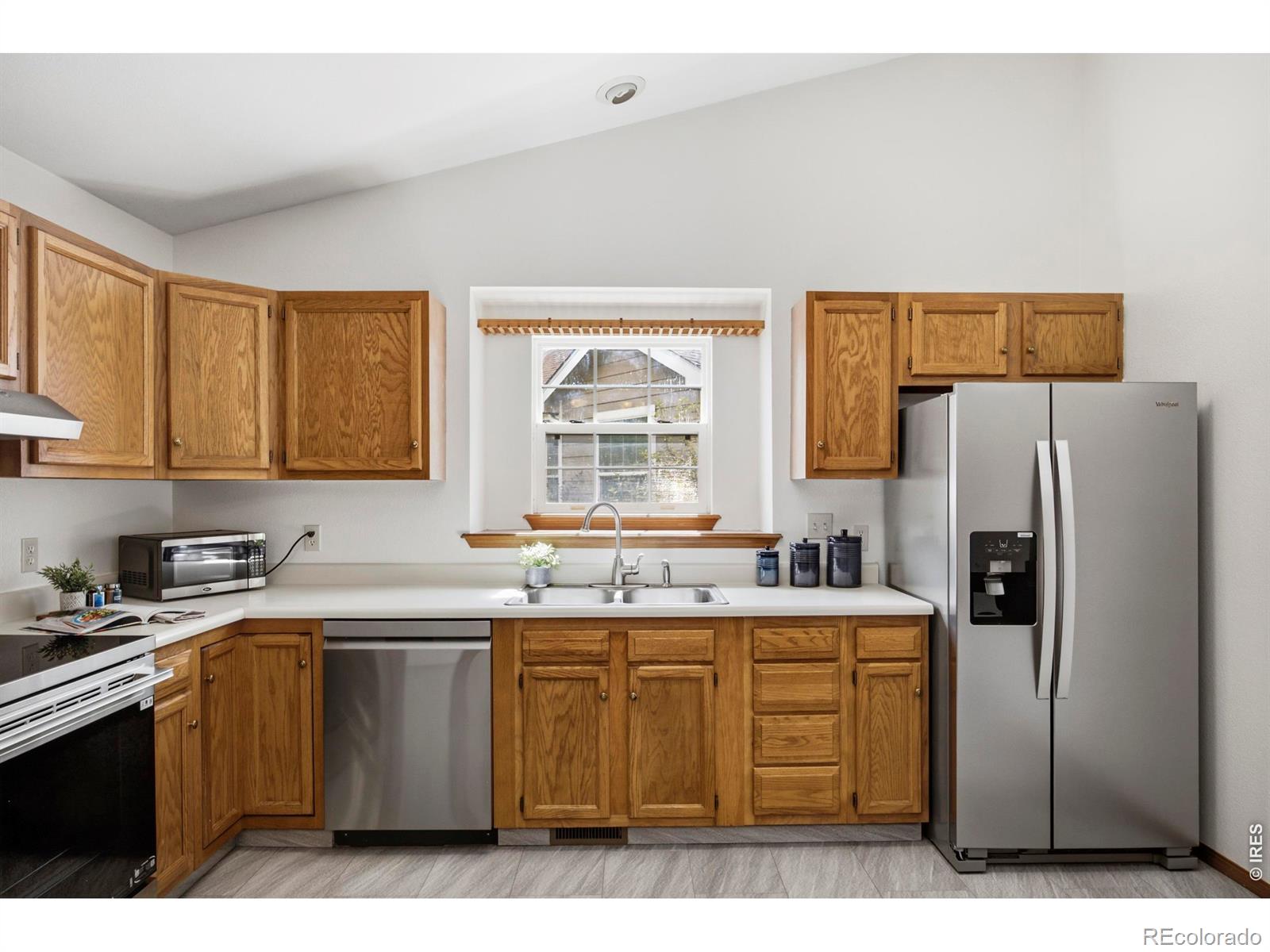 MLS Image #11 for 825  madera court,fort collins, Colorado