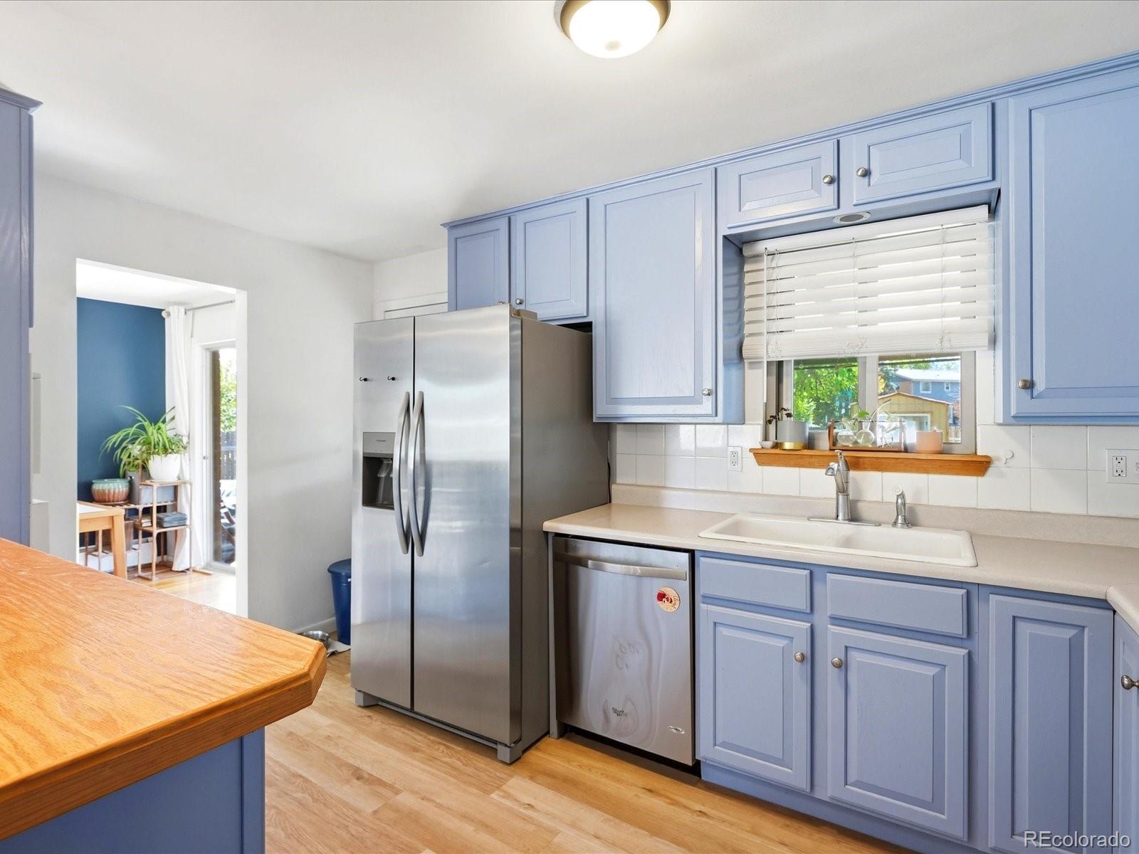 MLS Image #12 for 205  tucson street,aurora, Colorado