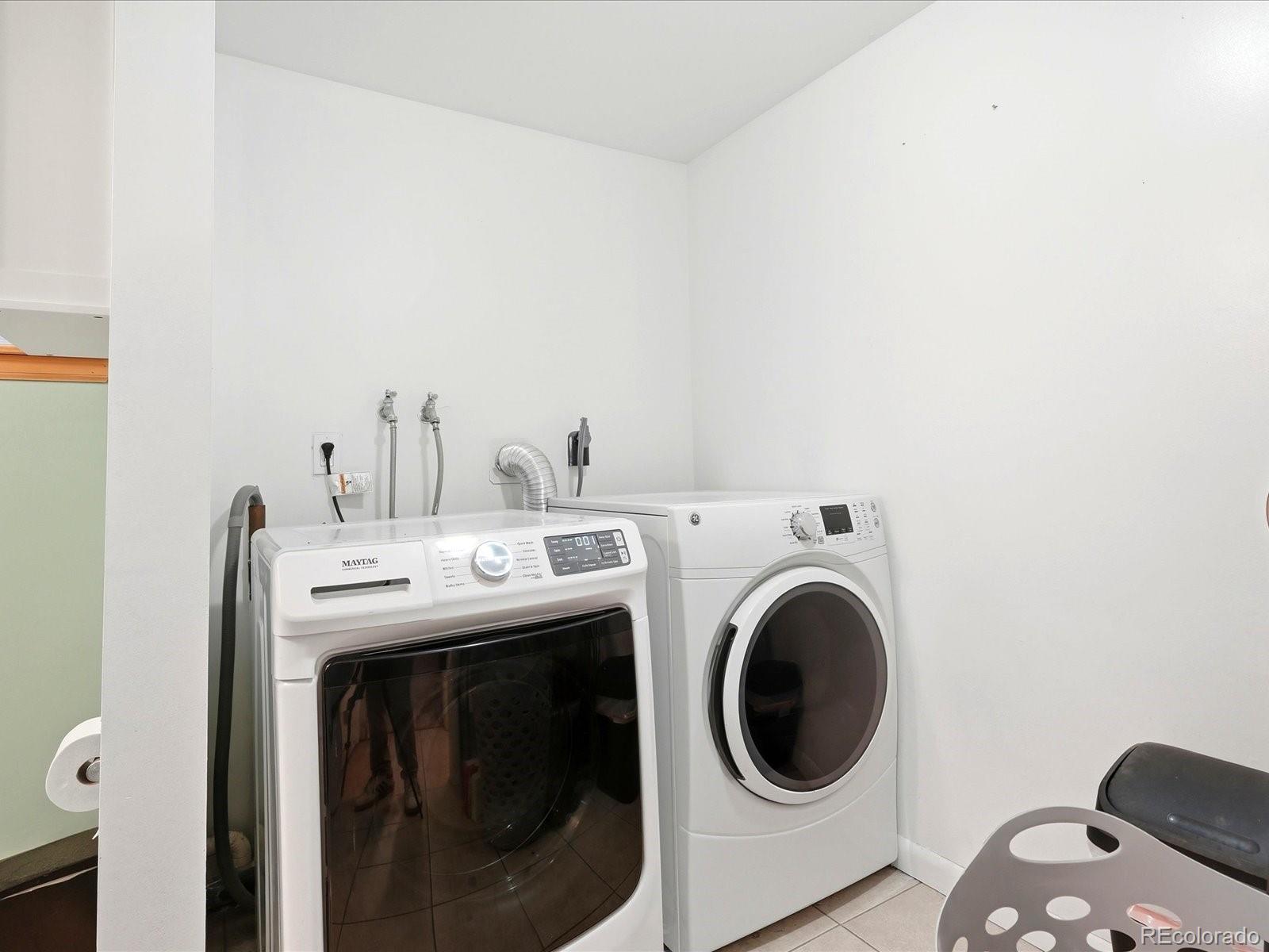 MLS Image #25 for 205  tucson street,aurora, Colorado
