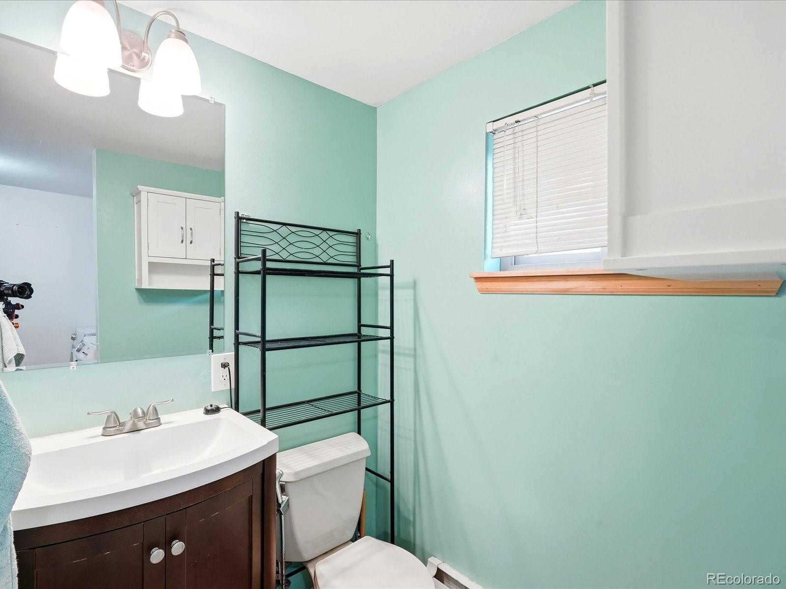 MLS Image #26 for 205  tucson street,aurora, Colorado