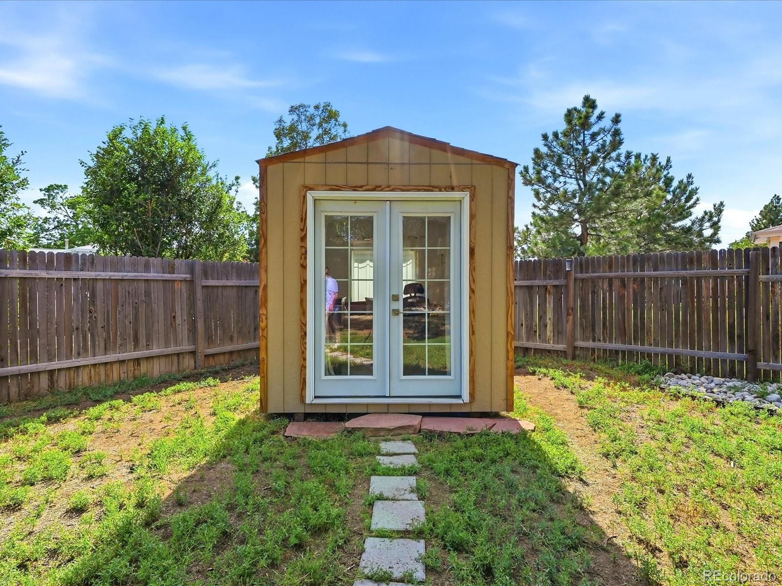 MLS Image #33 for 205  tucson street,aurora, Colorado