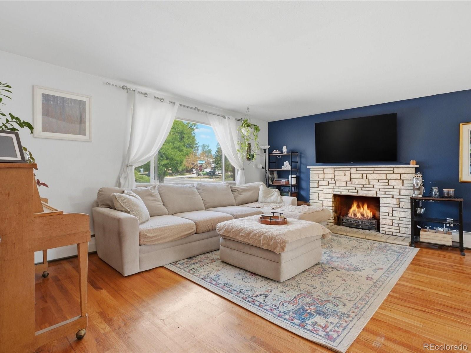 MLS Image #4 for 205  tucson street,aurora, Colorado