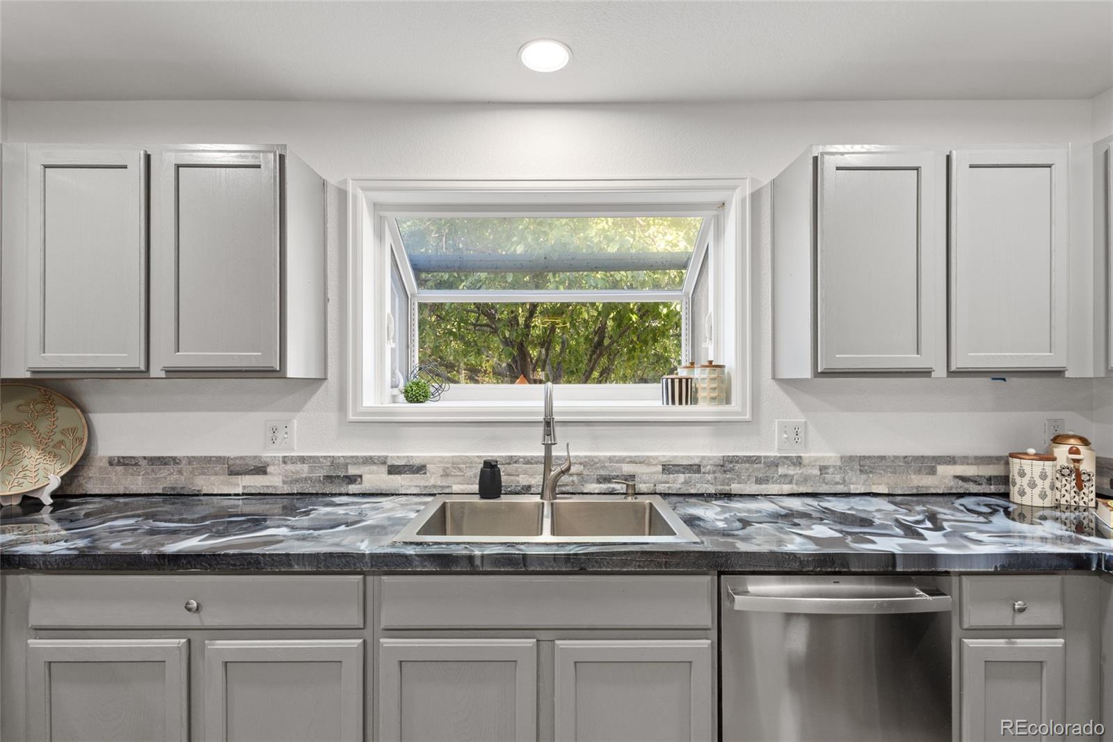 MLS Image #9 for 688 s 16th avenue,brighton, Colorado