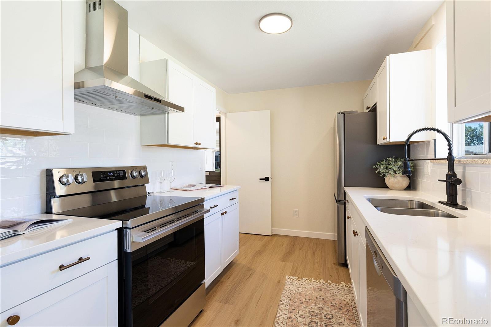 MLS Image #11 for 1731 s garland street,denver, Colorado