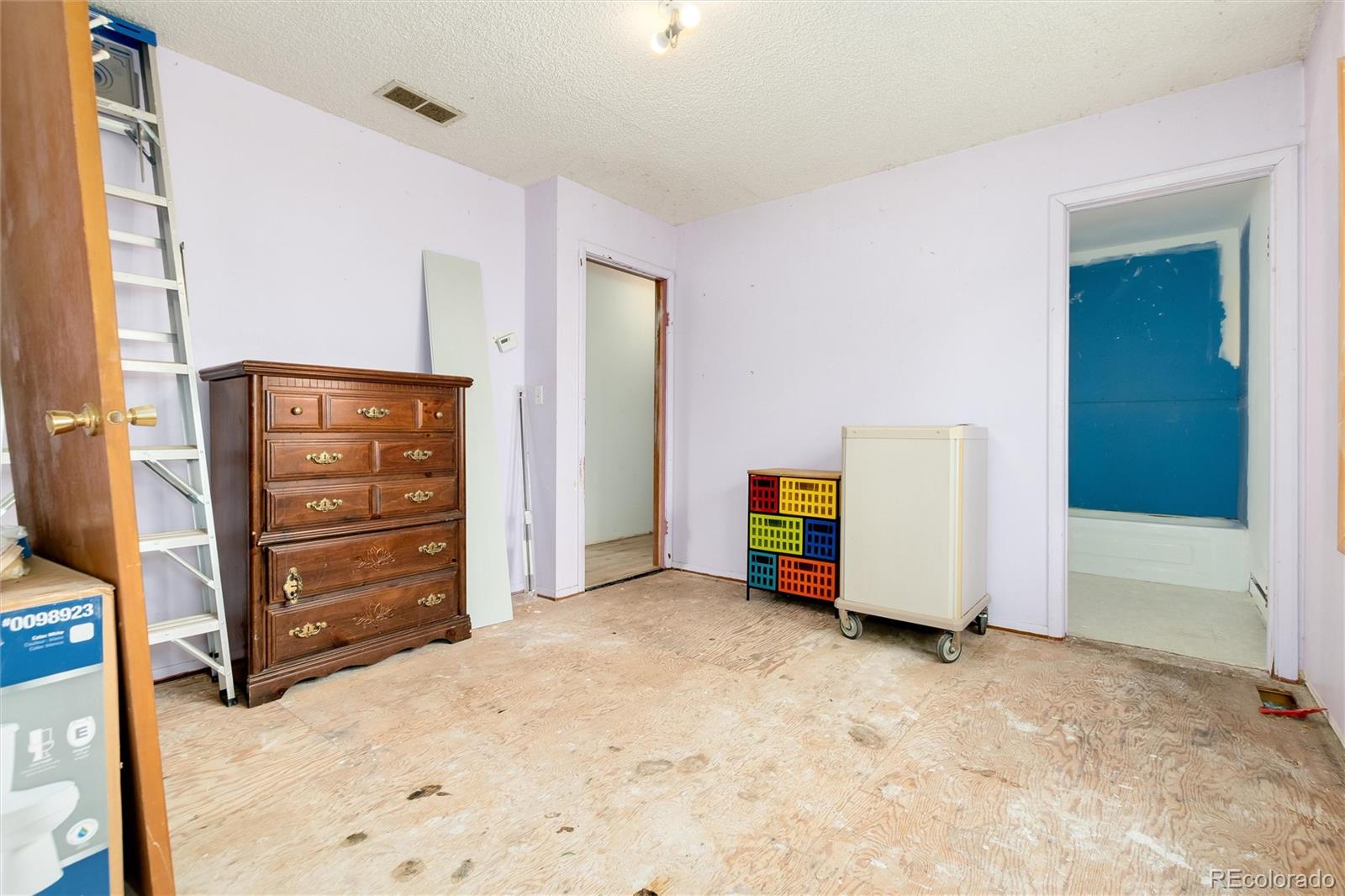 MLS Image #13 for 10444  crystal drive,morrison, Colorado