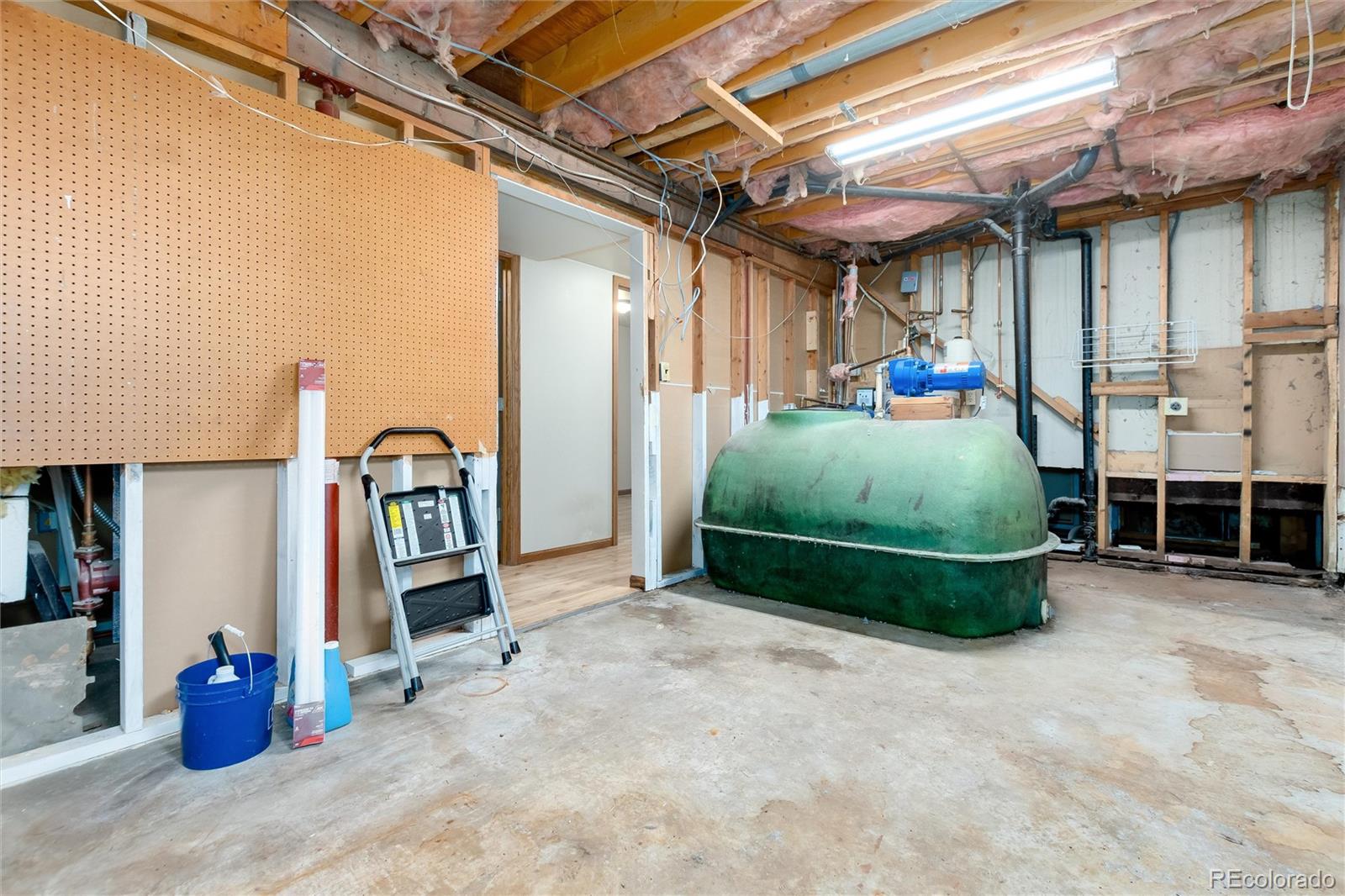 MLS Image #25 for 10444  crystal drive,morrison, Colorado