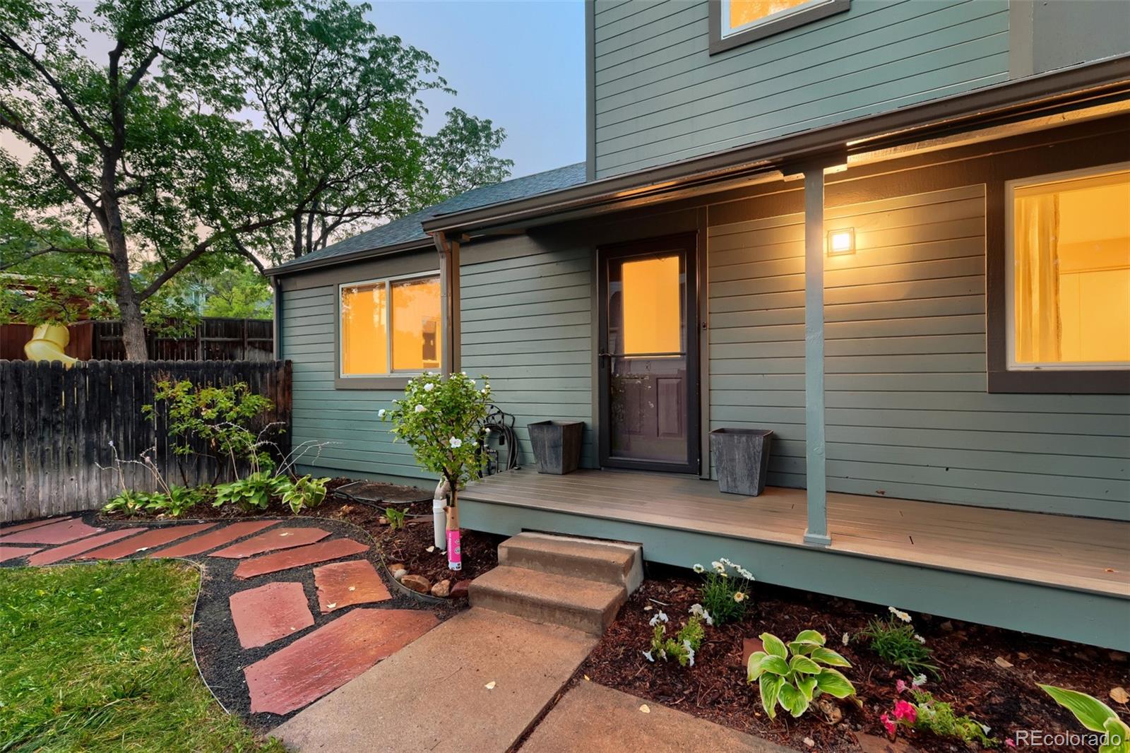 MLS Image #2 for 545  catalpa court,louisville, Colorado