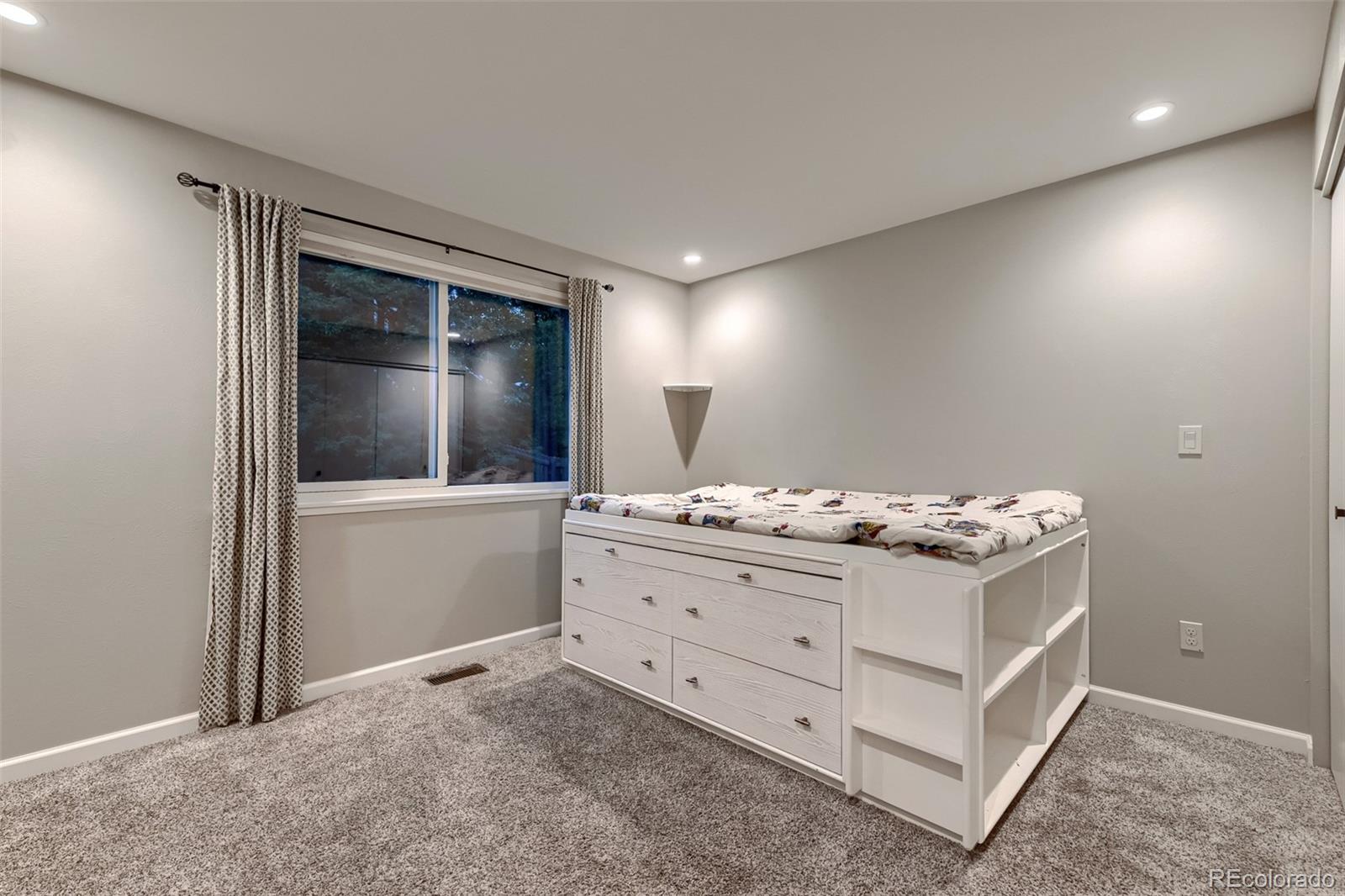 MLS Image #23 for 545  catalpa court,louisville, Colorado